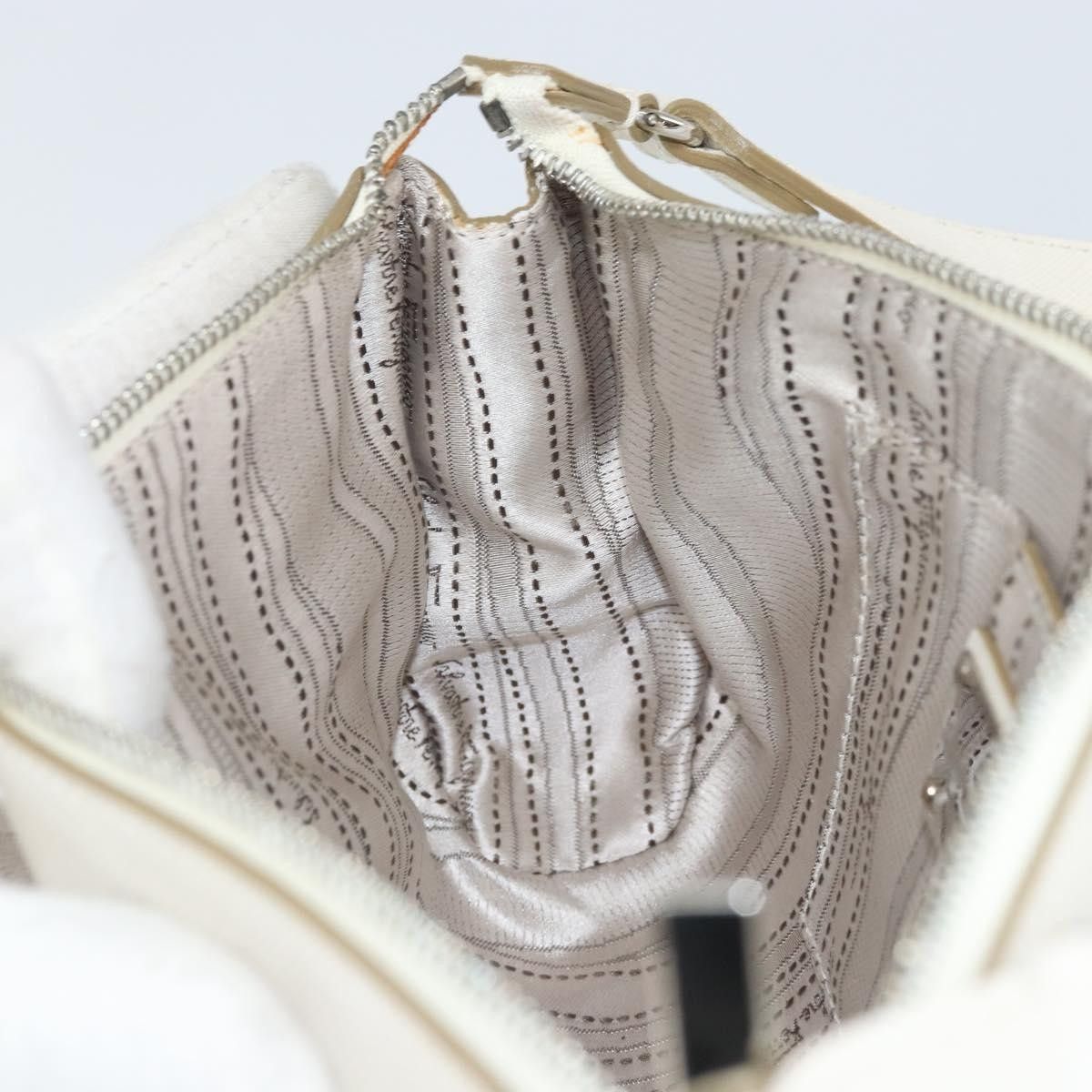 Salvatore Ferragamo Salvatore Ferragamo Gancini Shoulder Bag Leather Size ONE SIZE - 22 Thumbnail