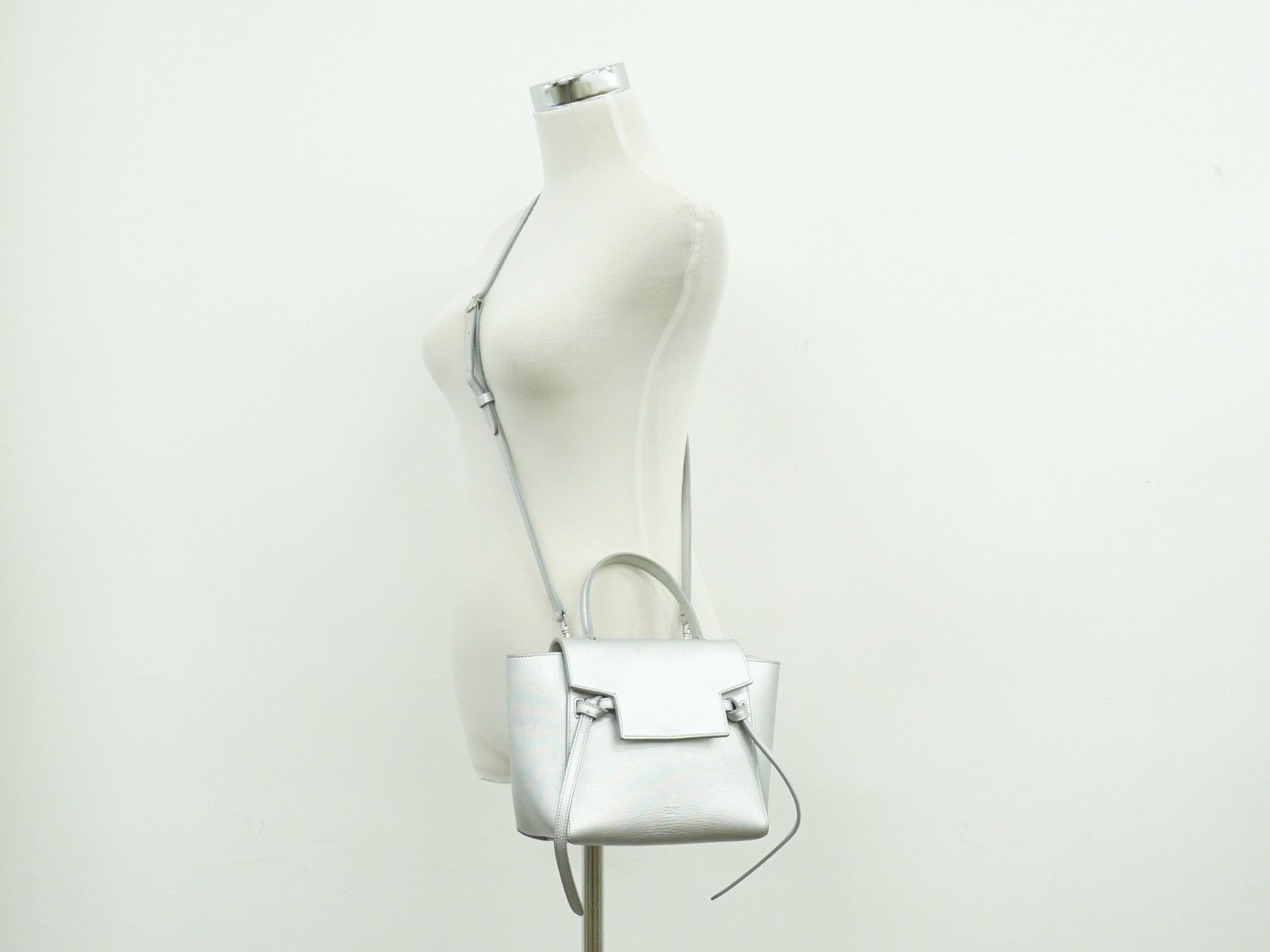 Celine Celine Belt Bag Textured Leather Size ONE SIZE - 11 Thumbnail