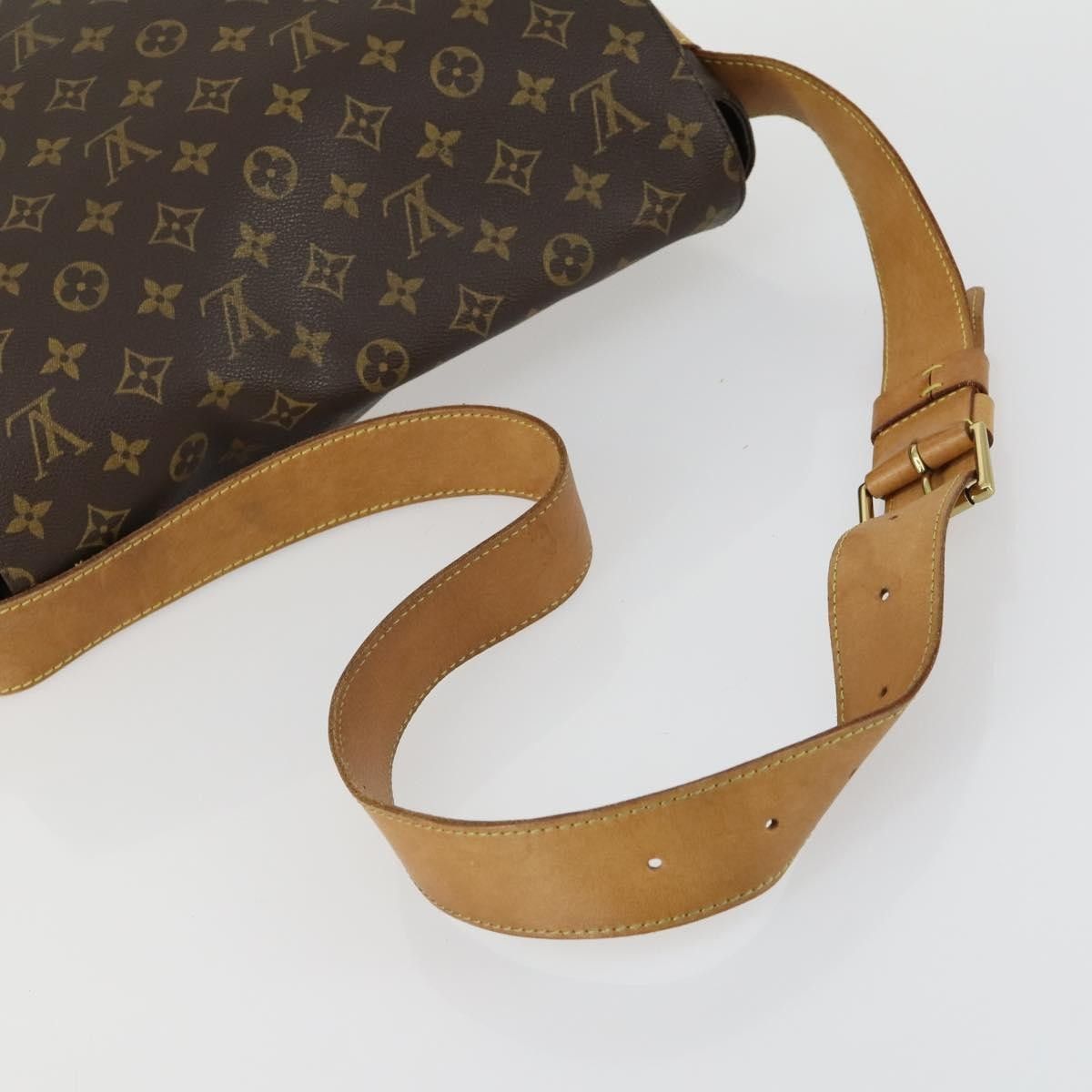 Louis Vuitton Louis Vuitton Abbesses Messenger Bag Monogram Canvas Size ONE SIZE - 8 Thumbnail