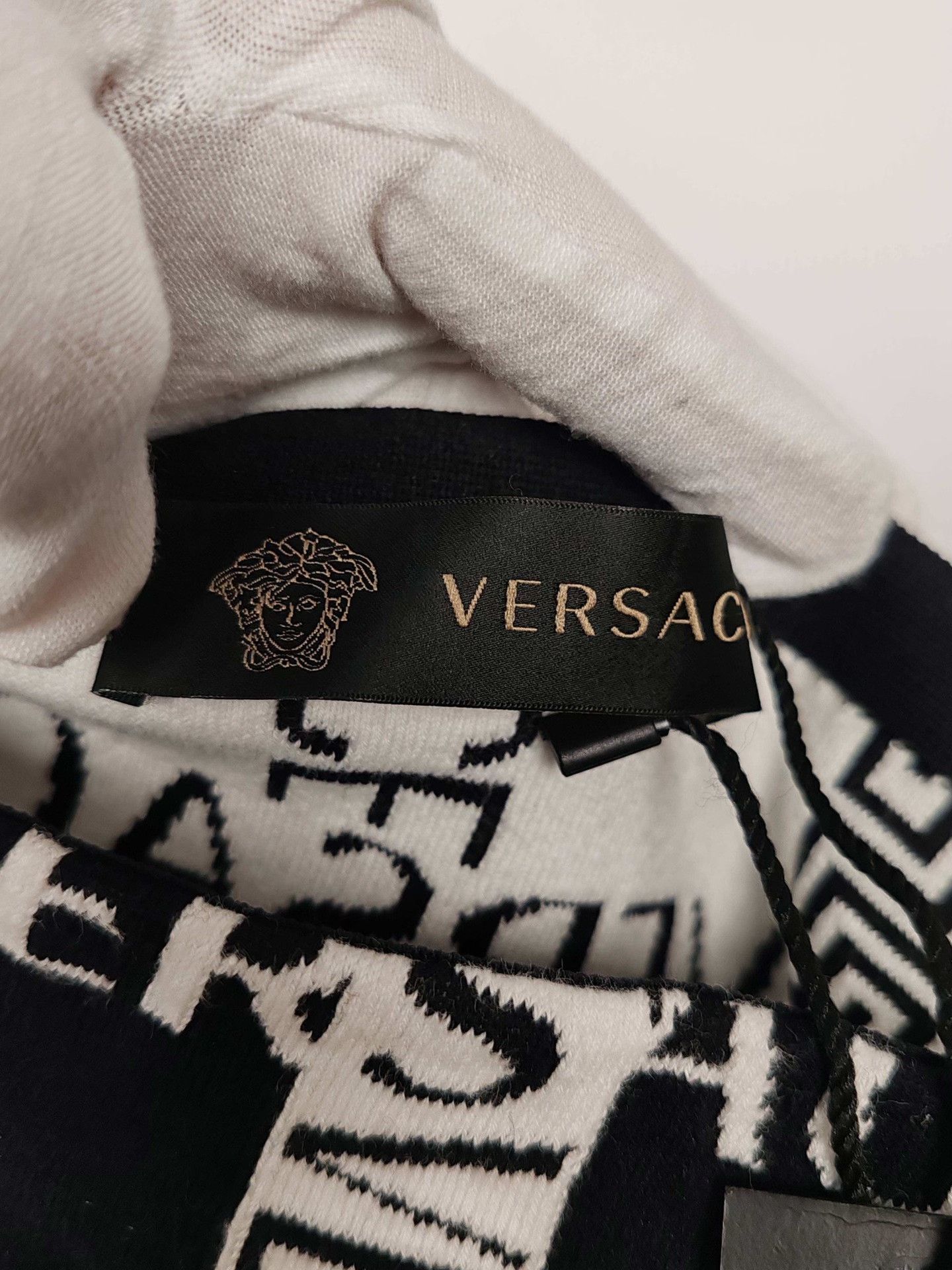 Versace Versace Logo Jacquard Mini Skirt Size 38 Size 26" / US 2 / IT 38 - 4 Thumbnail