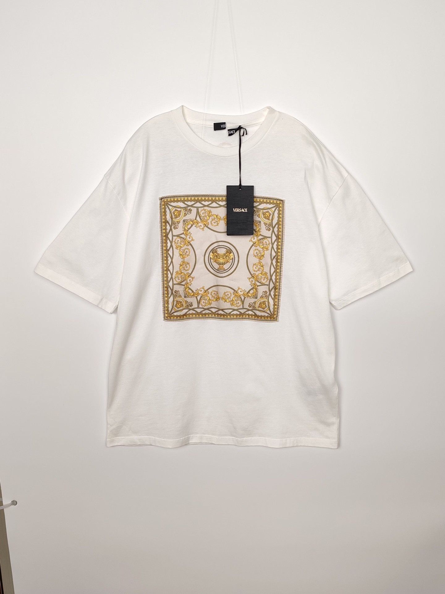 Versace Versace Floral Medusa Print T-Shirt Size IT 40 Size S / US 4 / IT 40 - 2 Thumbnail