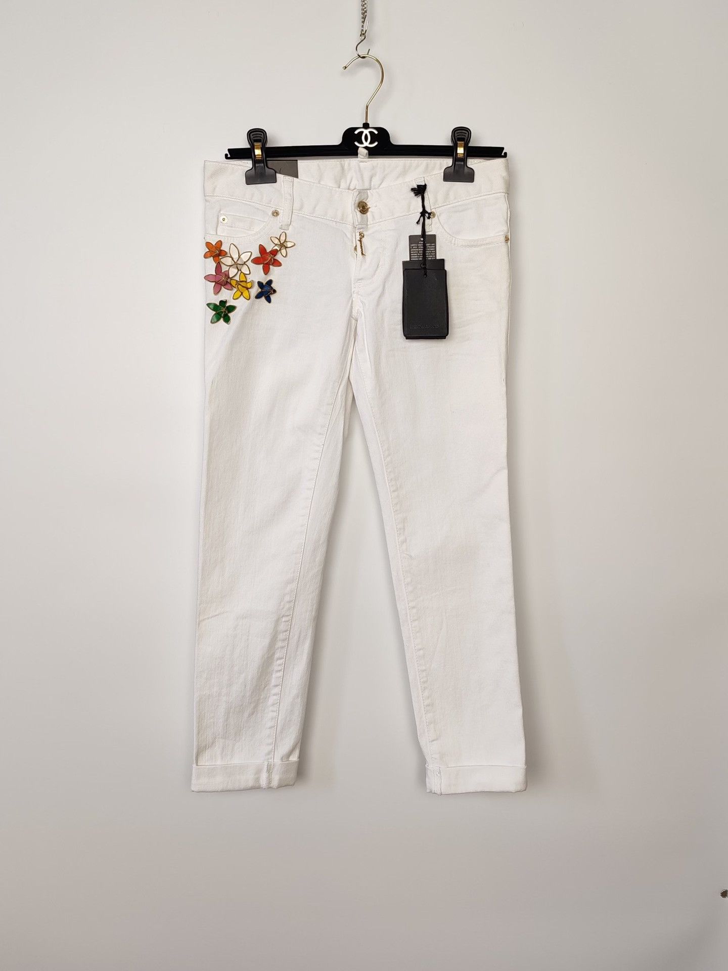 Dsquared2 Dsquared2 Floral Embellished Jeans Size 38 Size 26" / US 2 / IT 38 - 2 Thumbnail
