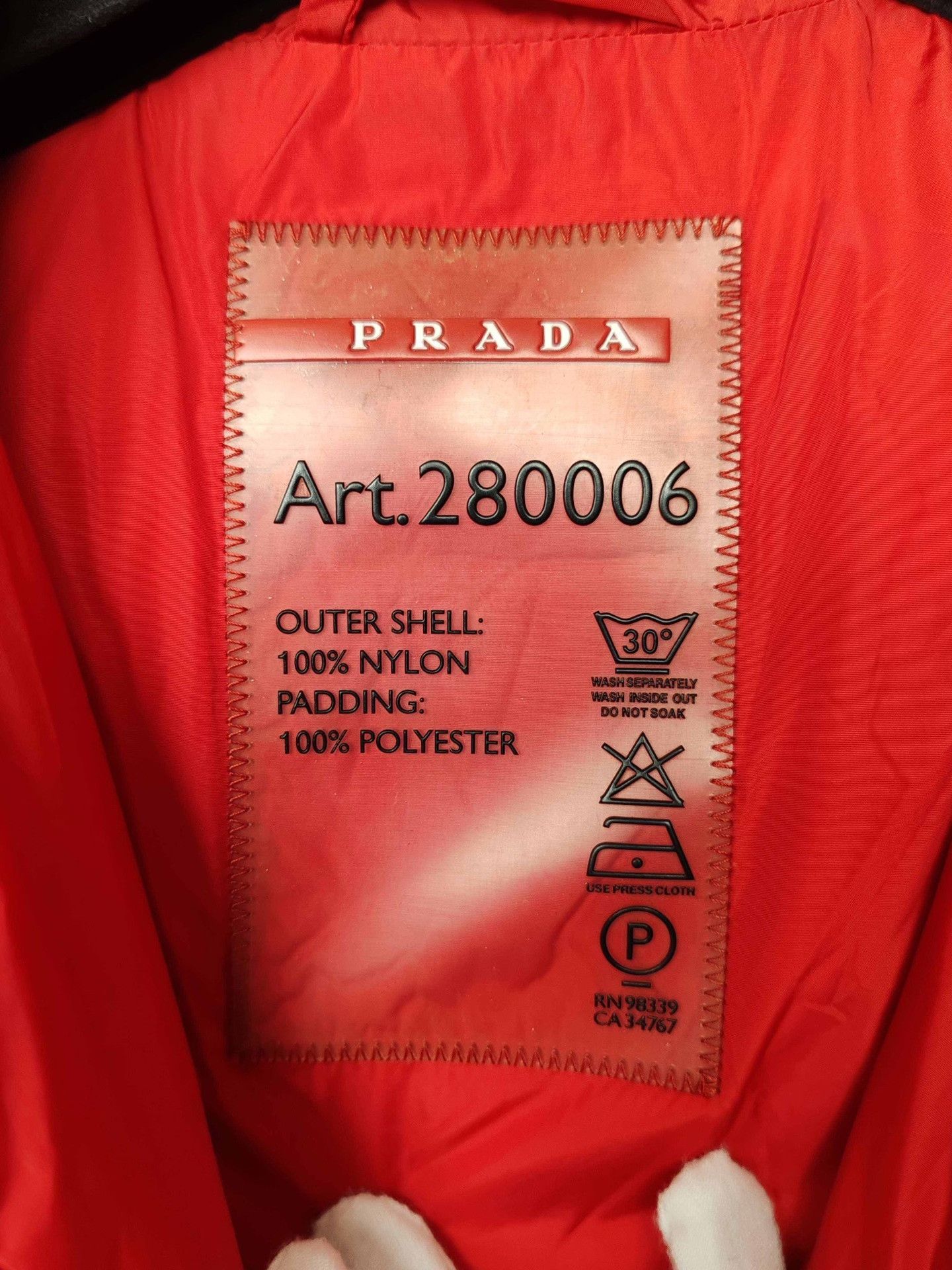 Prada Prada Red Hooded Jacket Size IT 38 Size XS / US 0-2 / IT 36-38 - 4 Thumbnail
