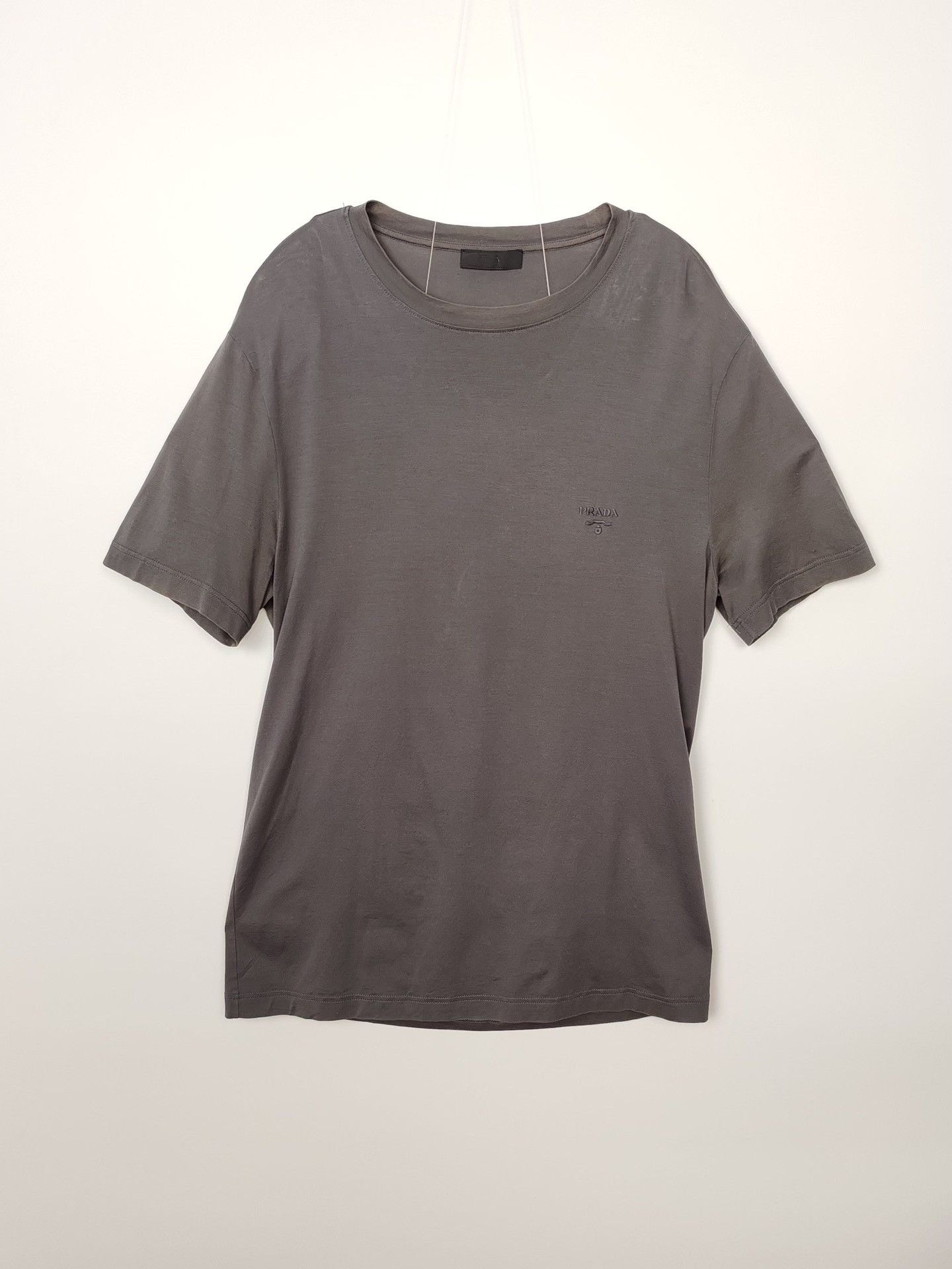 Prada Prada Logo Embroidered T-Shirt Size L Size US L / EU 52-54 / 3 - 2 Thumbnail