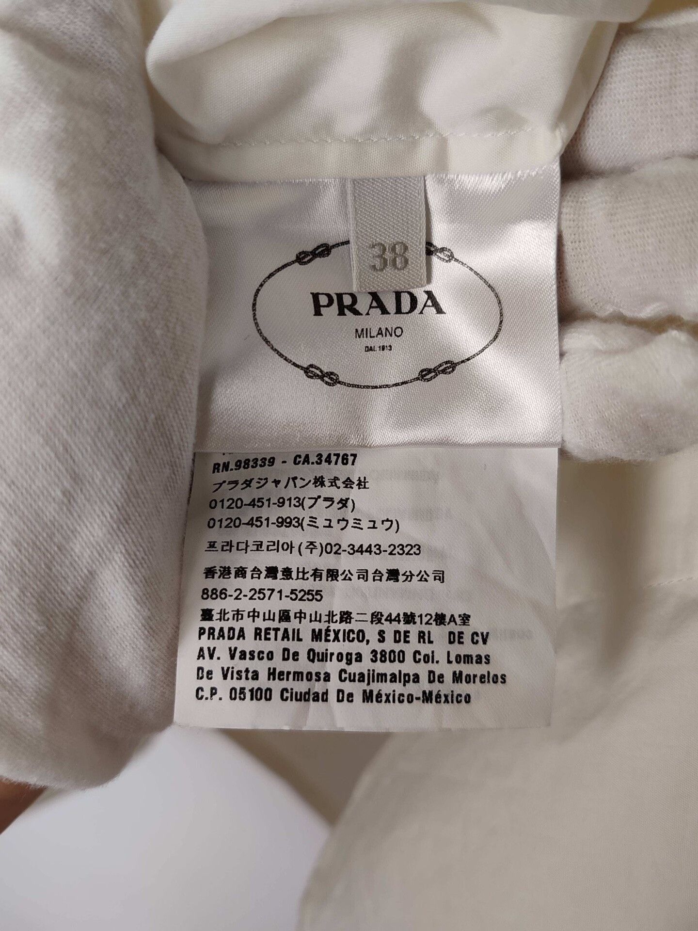 Prada Prada White Cotton Button Up Shirt Size 38 Size XS / US 0-2 / IT 36-38 - 5 Thumbnail