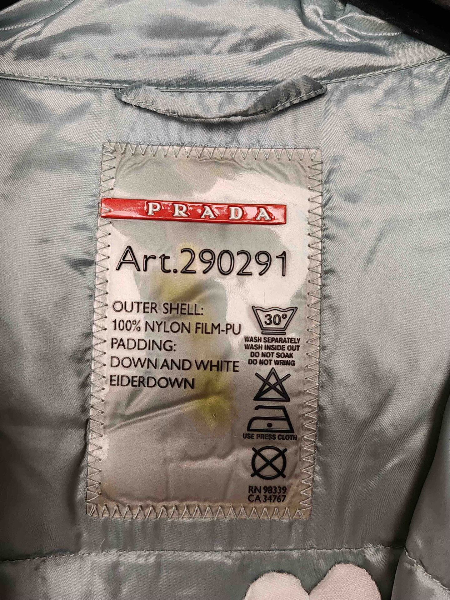 Prada Prada Logo Patch Puffer Vest Gray Size 42 Size M / US 6-8 / IT 42-44 - 4 Thumbnail