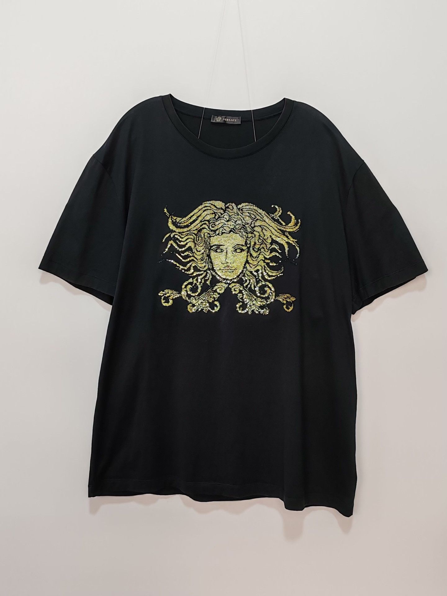 Versace Versace Gold Medusa T-Shirt Size XXL Size US XXL / EU 58 / 5 - 2 Thumbnail