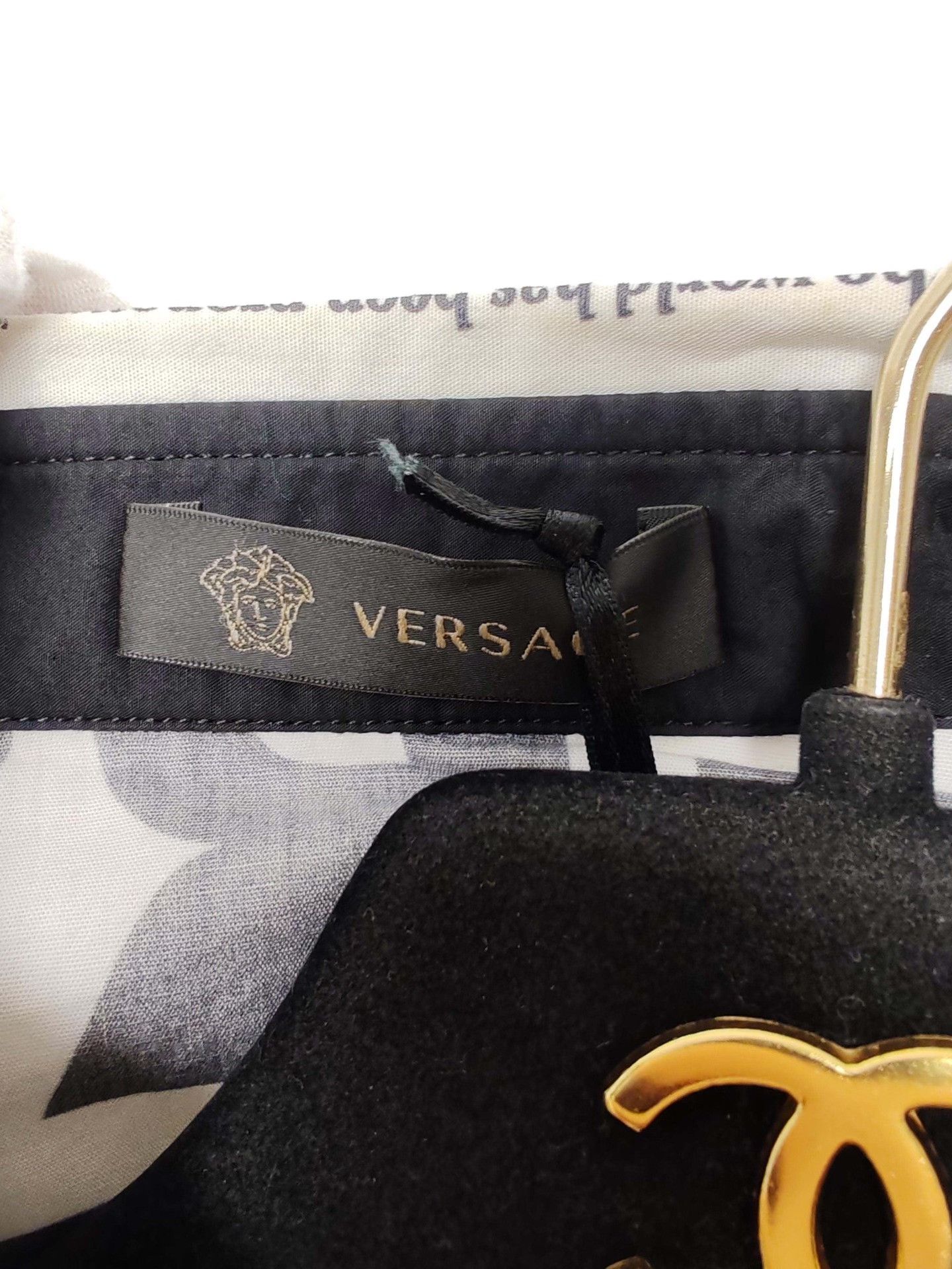 Versace Versace Newspaper Print Button Up Shirt Size M Size US M / EU 48-50 / 2 - 4 Thumbnail