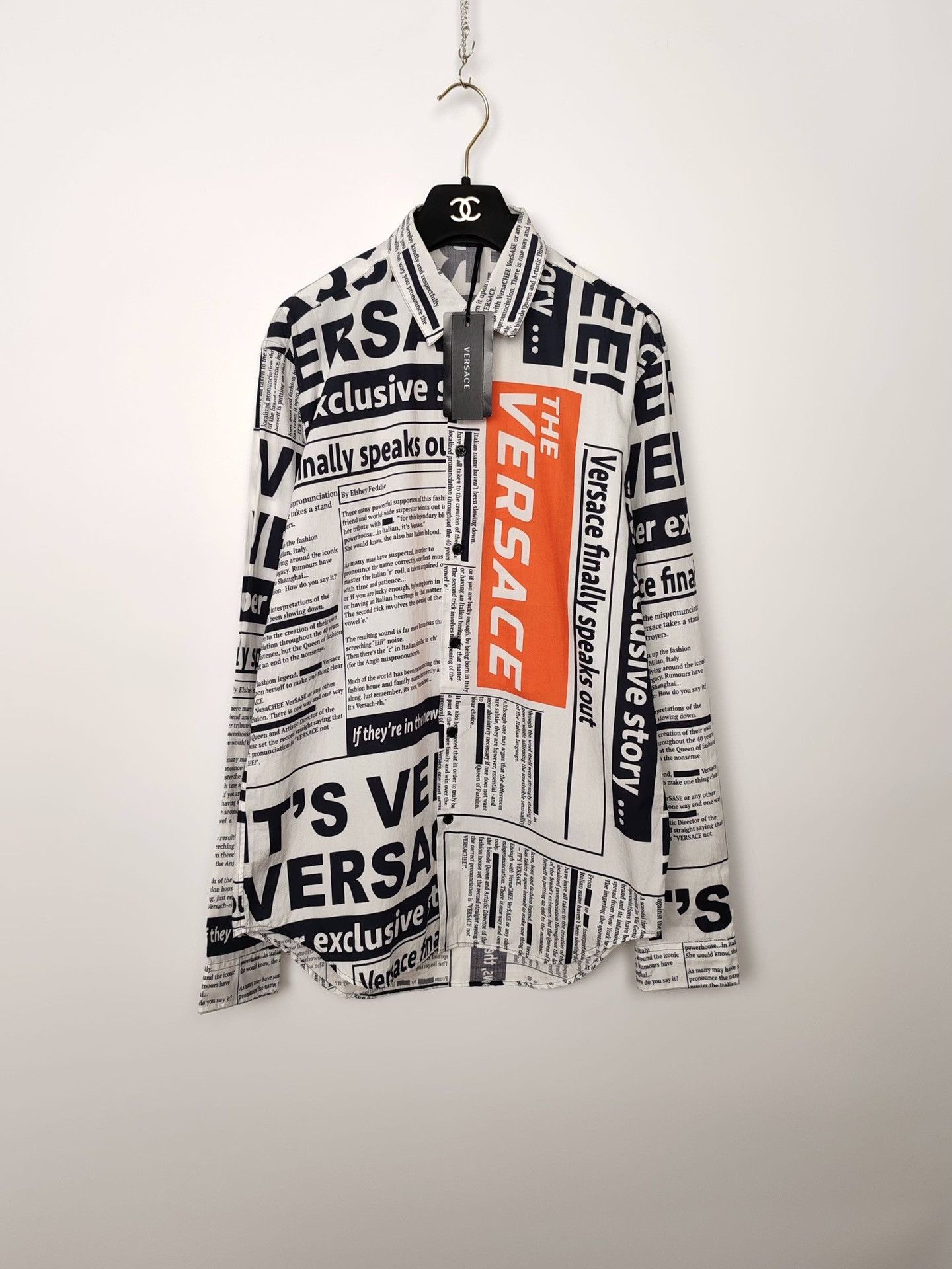 Versace Versace Newspaper Print Button Up Shirt Size M Size US M / EU 48-50 / 2 - 2 Thumbnail