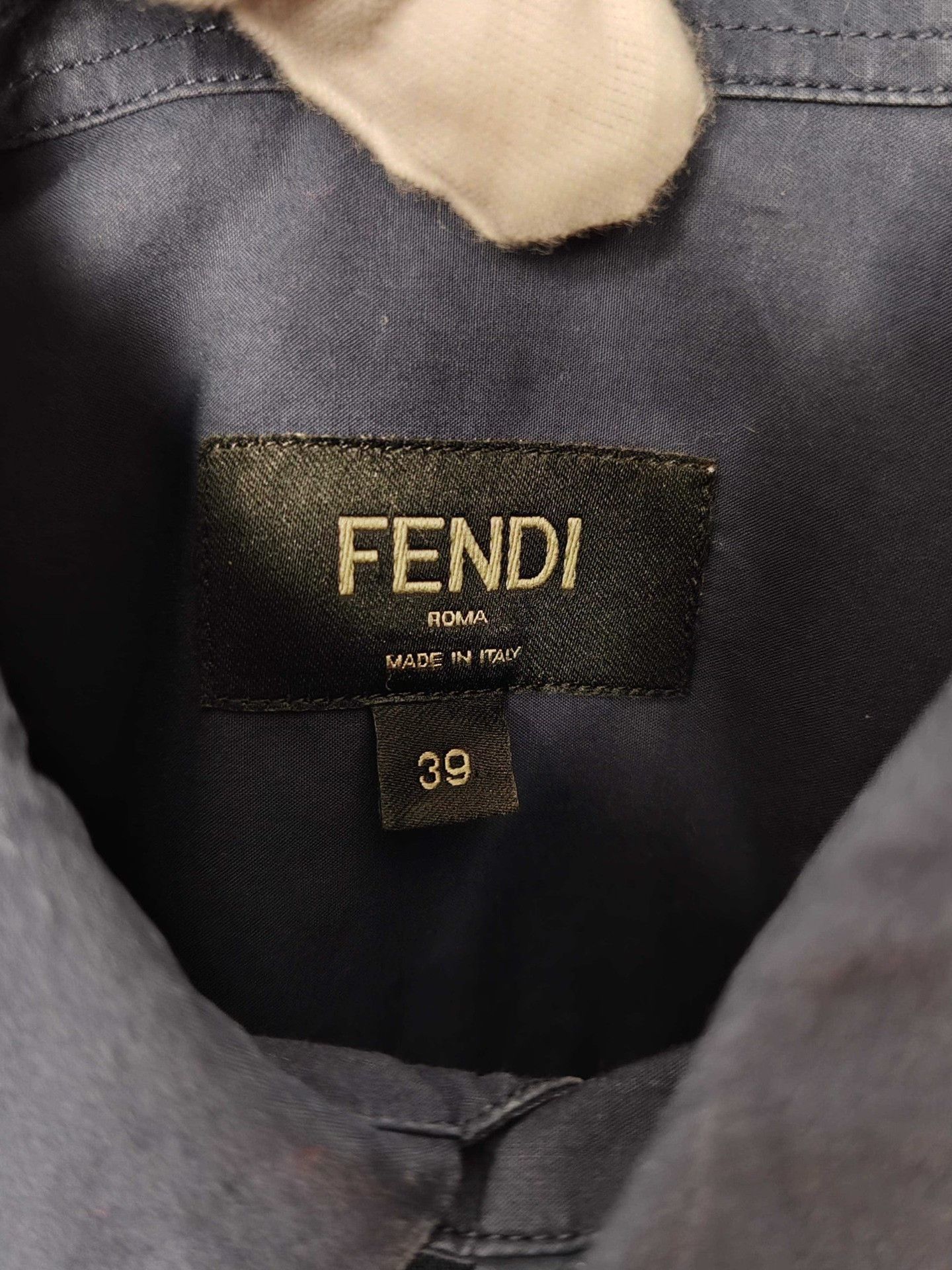 Fendi Fendi Logo Tape Button Up Shirt Size M Size US M / EU 48-50 / 2 - 4 Thumbnail
