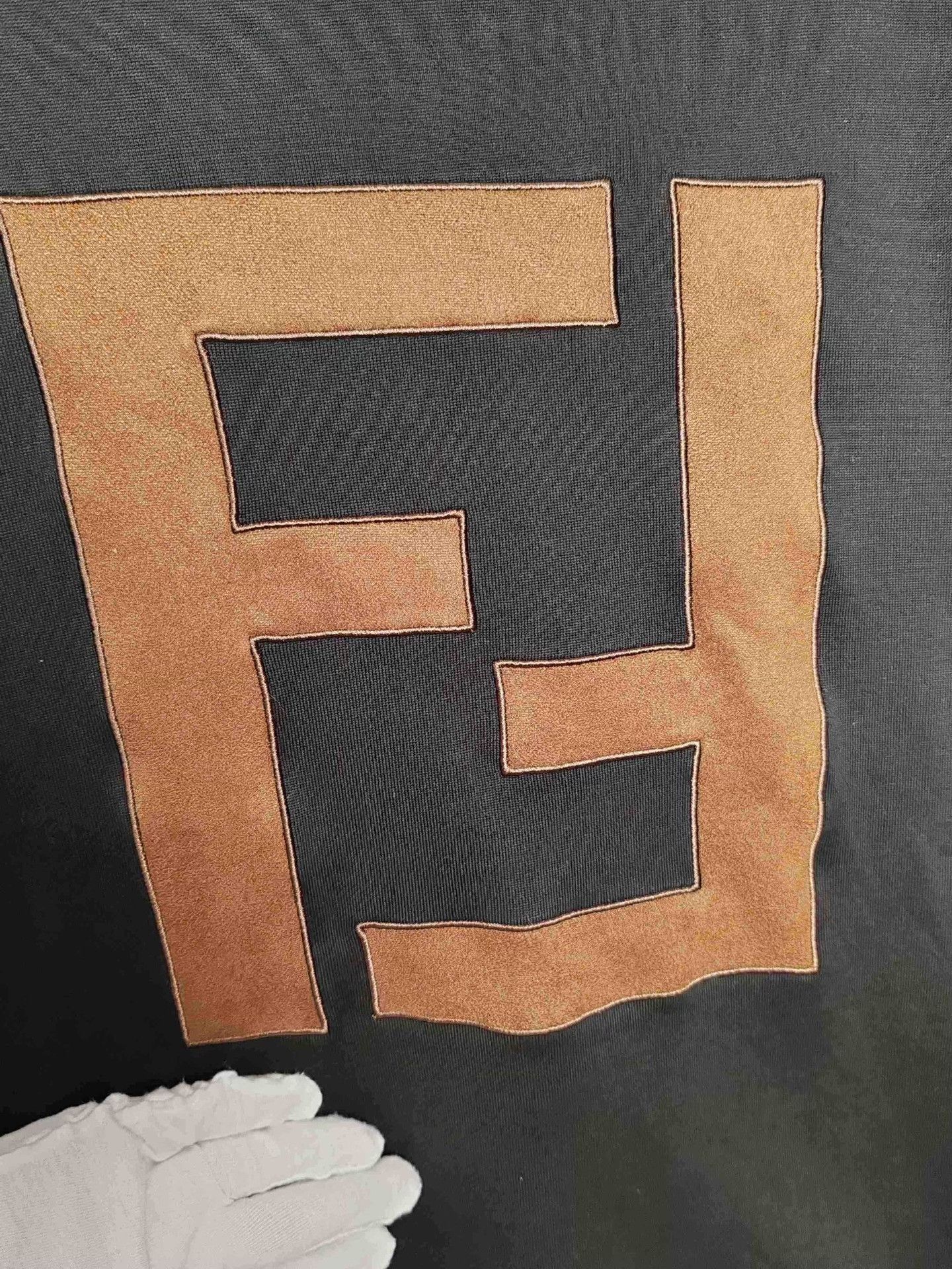 Fendi Fendi Logo Appliqué Sweatshirt Size S Size US S / EU 44-46 / 1 - 5 Thumbnail