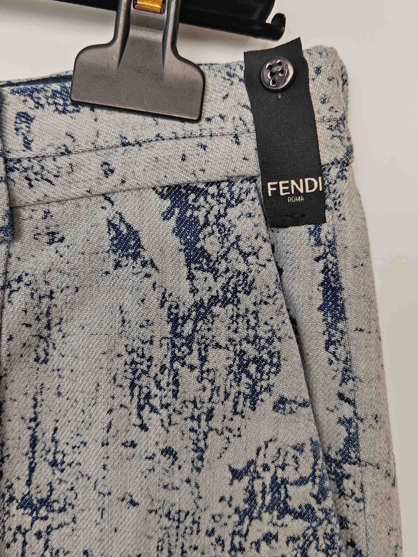 Fendi Fendi Marbled Print Shorts Size 30 Size US 30 / EU 46 - 6 Thumbnail