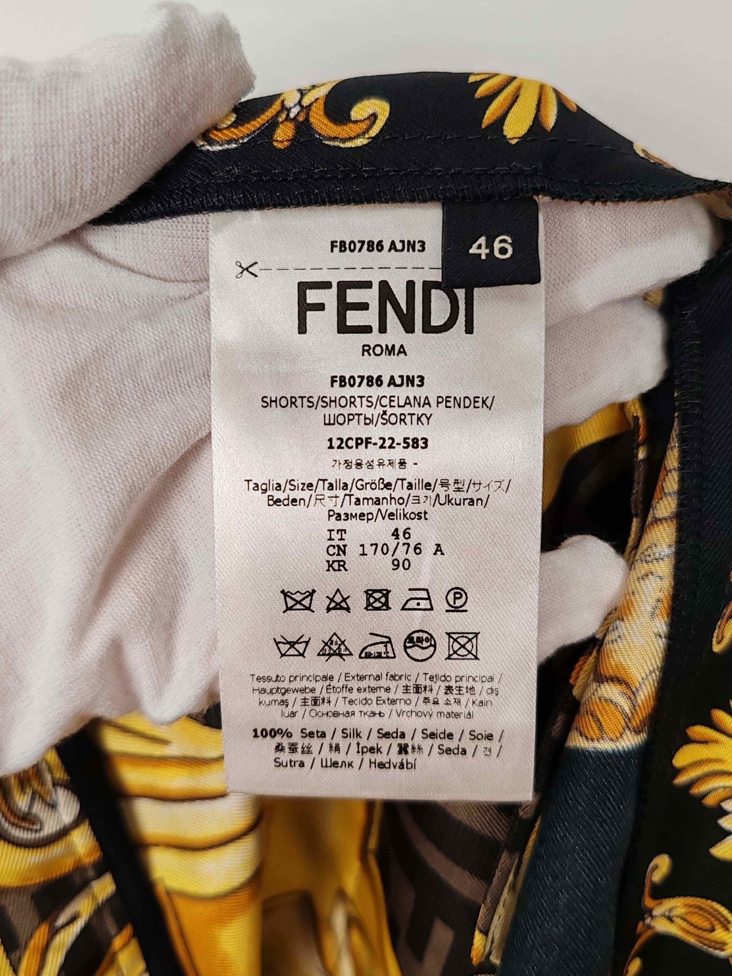 Fendi × Versace Fendi x Versace Barocco Print Shorts US 30 / EU 46 Size US 30 / EU 46 - 7 Thumbnail