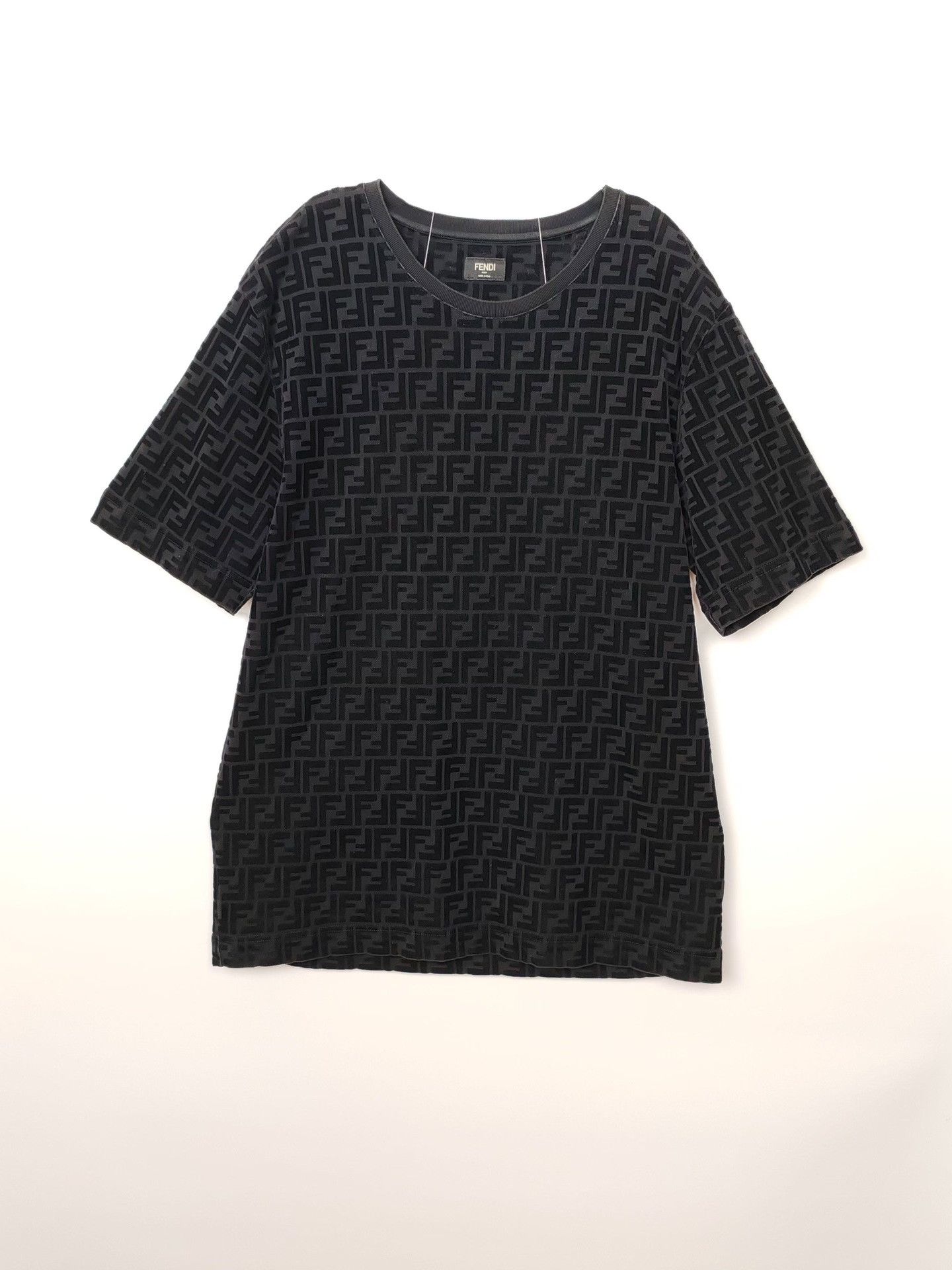 Fendi Fendi FF Monogram Velvet Short Sleeve T-Shirt Size XL Size US XL / EU 56 / 4 - 2 Thumbnail