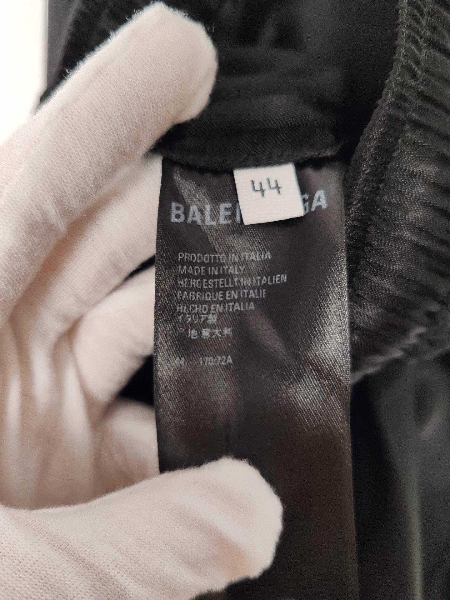 Balenciaga Balenciaga Embroidered Logo Shorts Size 44 Size US 28 / EU 44 - 6 Thumbnail