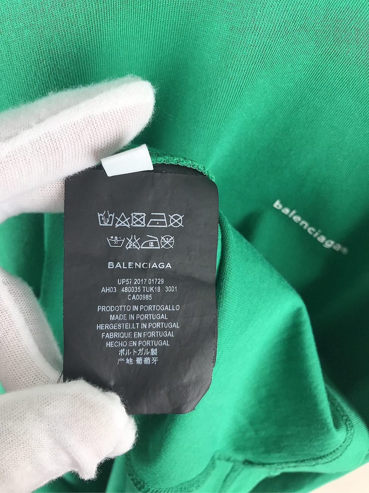 Balenciaga Balenciaga Logo Long Sleeve T-Shirt Size S Size US S / EU 44-46 / 1 - 7 Thumbnail