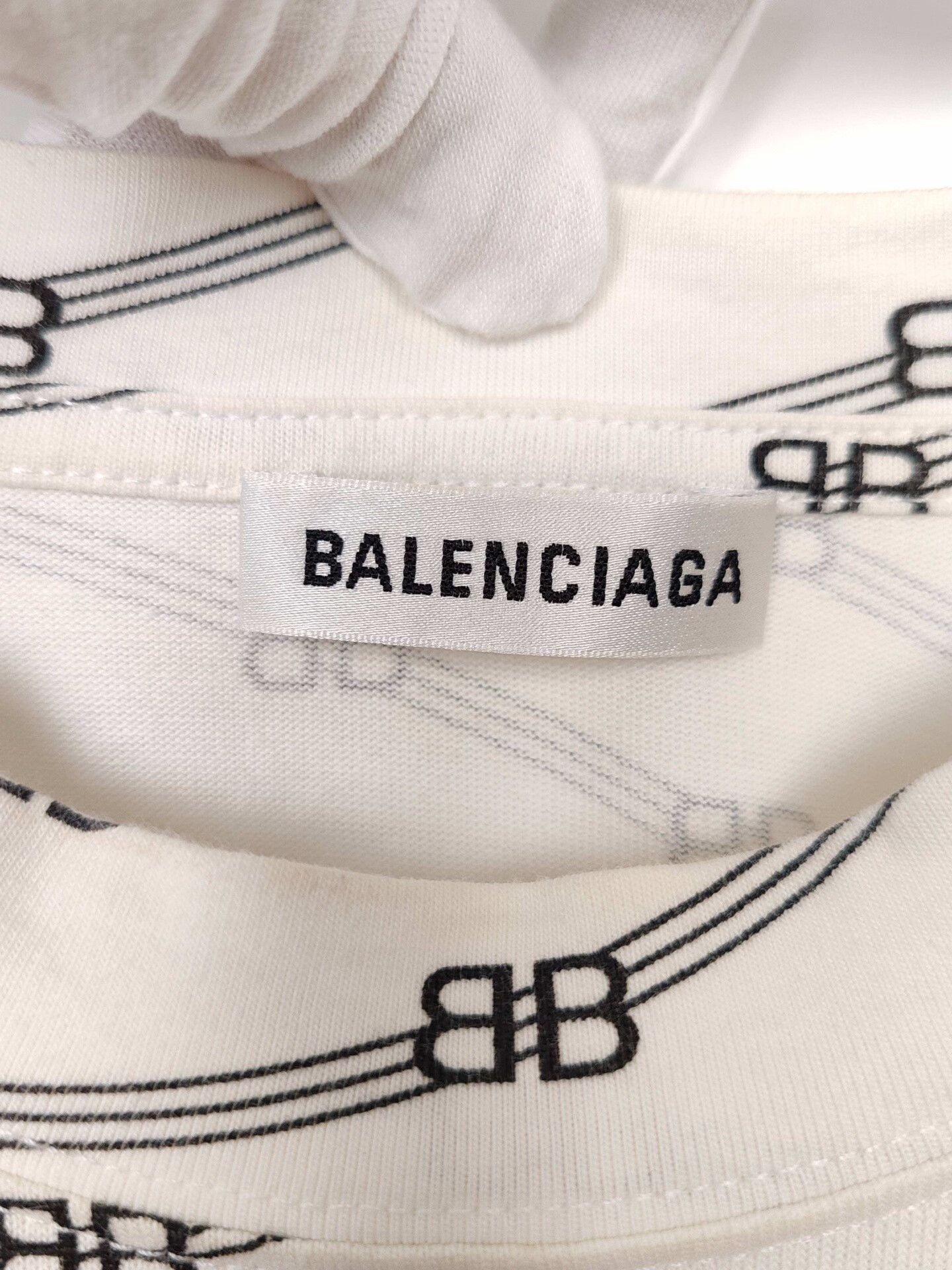 Balenciaga Balenciaga Monogram Print T-Shirt Size S Size US S / EU 44-46 / 1 - 4 Thumbnail