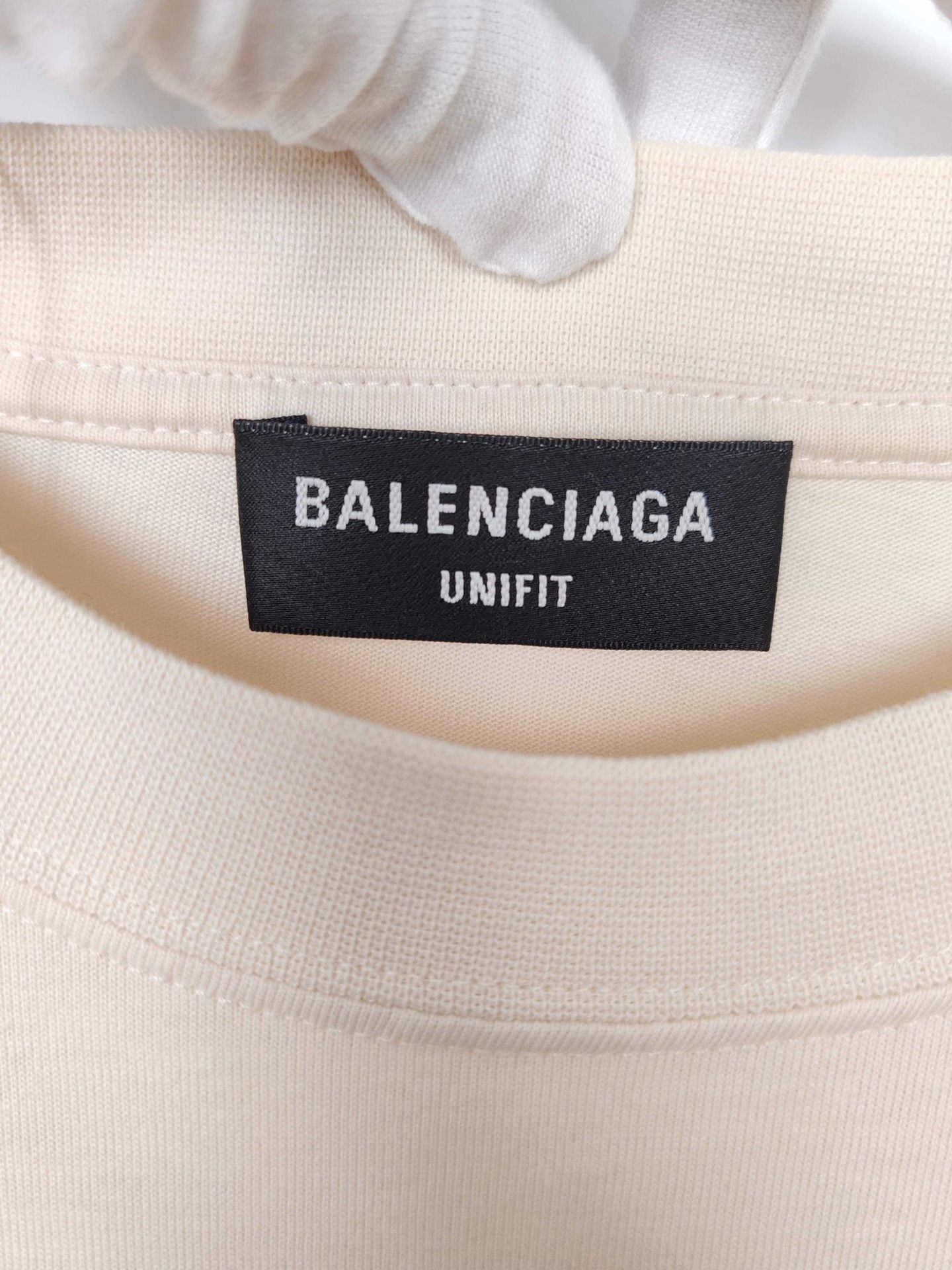 Balenciaga Balenciaga Embroidered Logo T-Shirt Size L Size US S / EU 44-46 / 1 - 4 Thumbnail