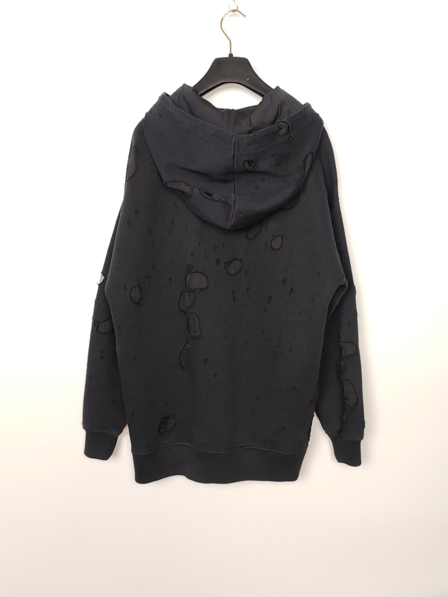 Givenchy Givenchy Distressed Logo Hoodie Size XS Size US XS / EU 42 / 0 - 3 Thumbnail