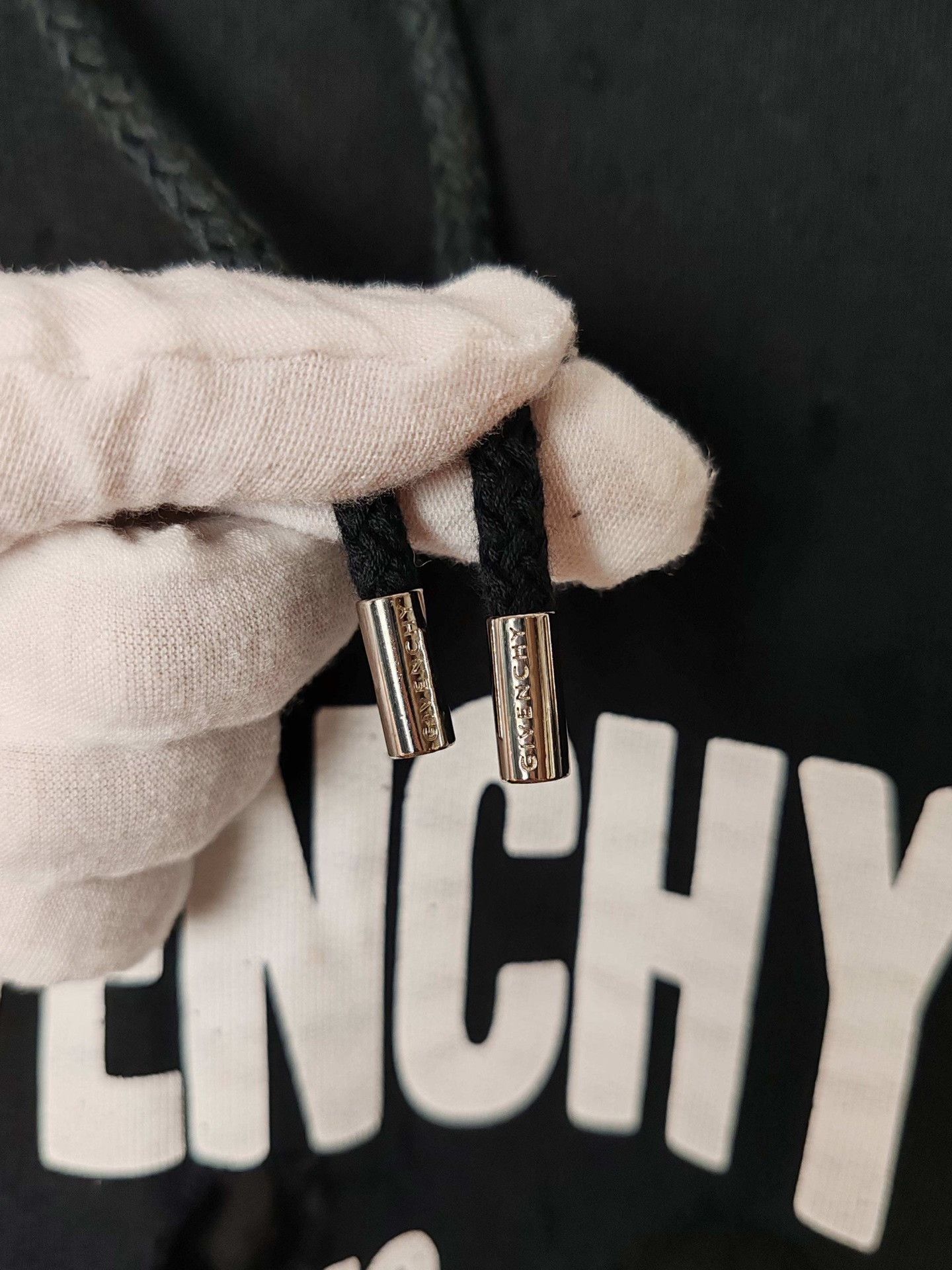 Givenchy Givenchy Distressed Logo Hoodie Size XS Size US XS / EU 42 / 0 - 5 Thumbnail