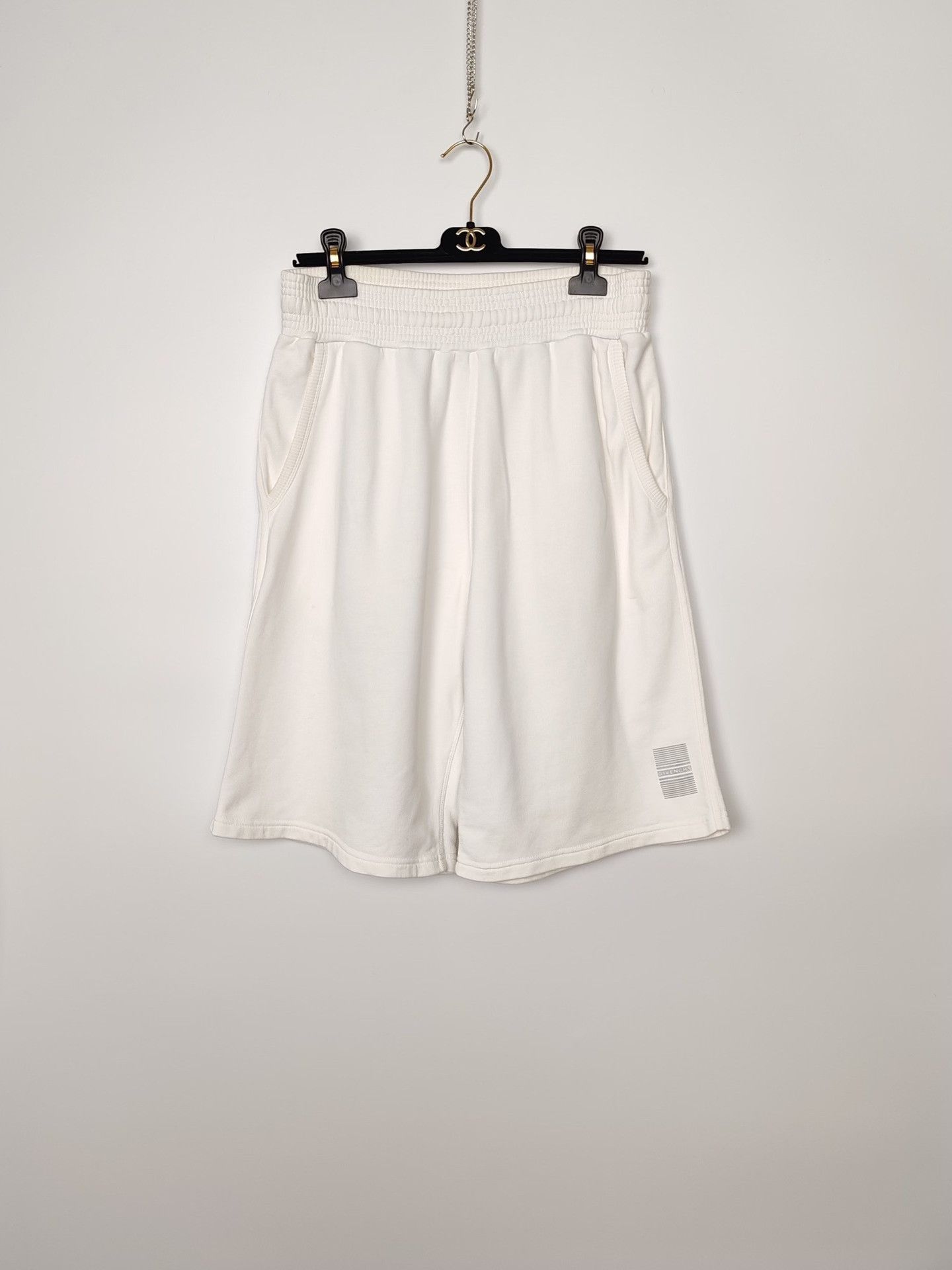 Givenchy Givenchy Logo Drawstring Shorts White Size S Size US 30 / EU 46 - 2 Thumbnail