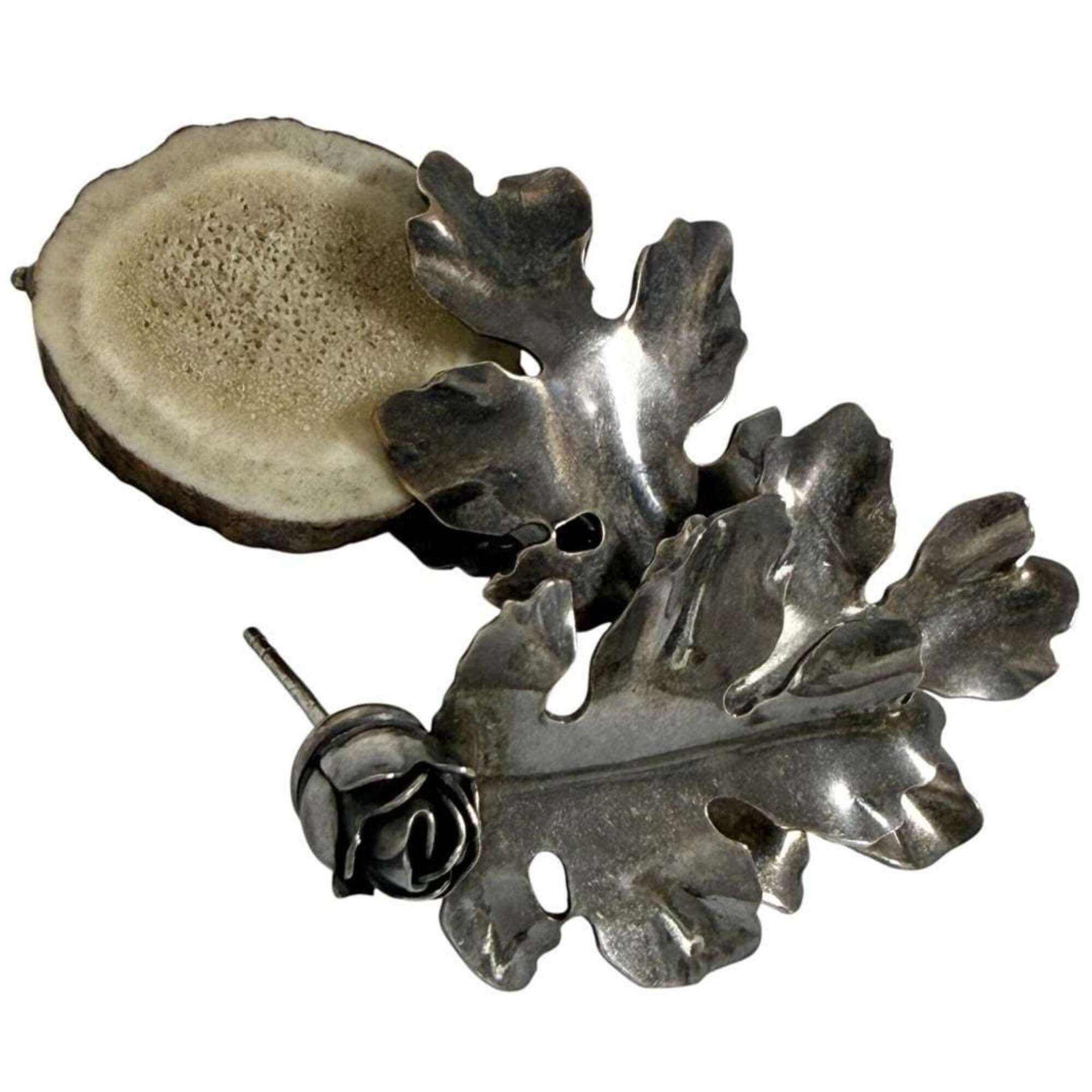Bottega Veneta Bottega Veneta women's drop earrings, silver, oxidized finish, leaf design. Size ONE SIZE - 5 Thumbnail