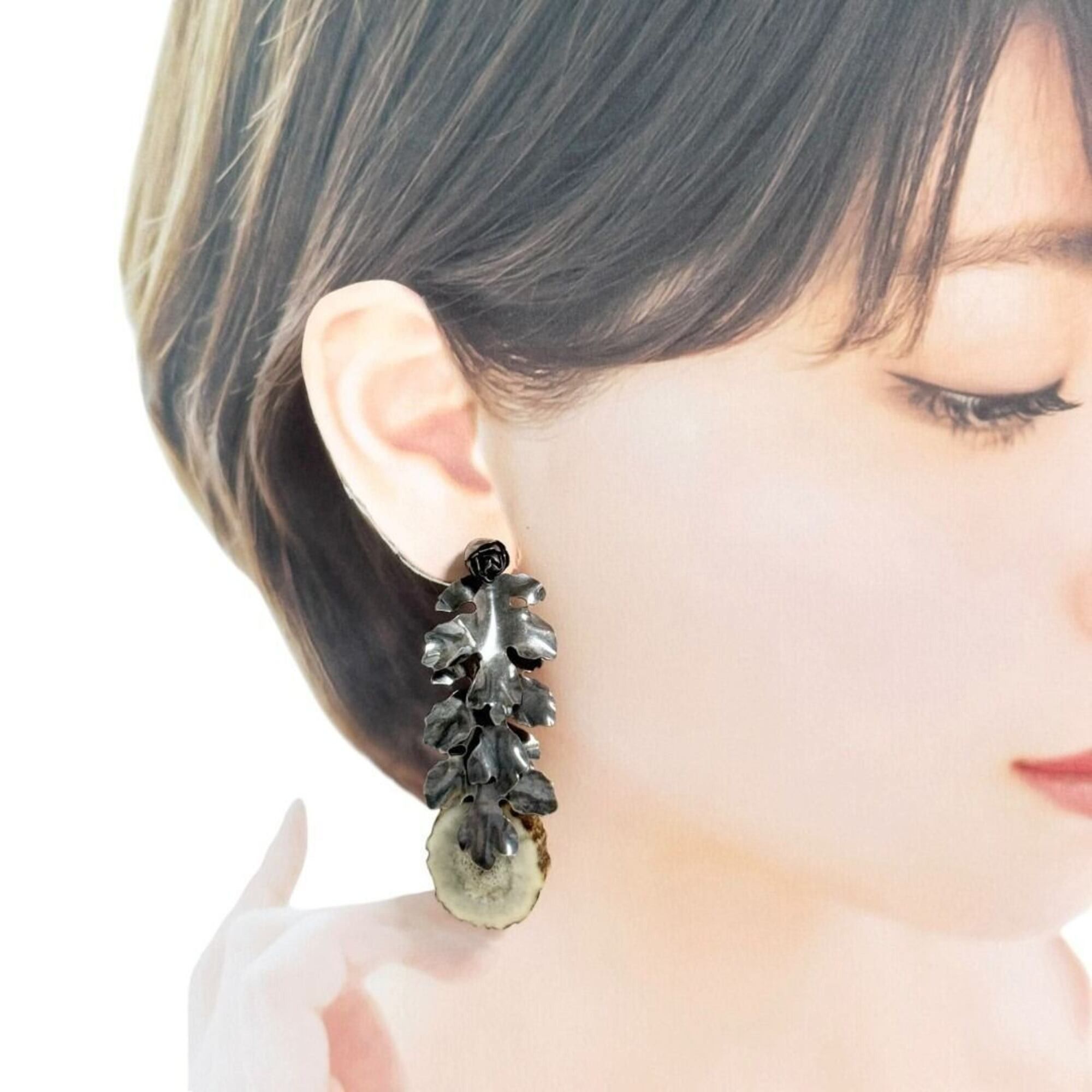 Bottega Veneta Bottega Veneta women's drop earrings, silver, oxidized finish, leaf design. Size ONE SIZE - 10 Thumbnail