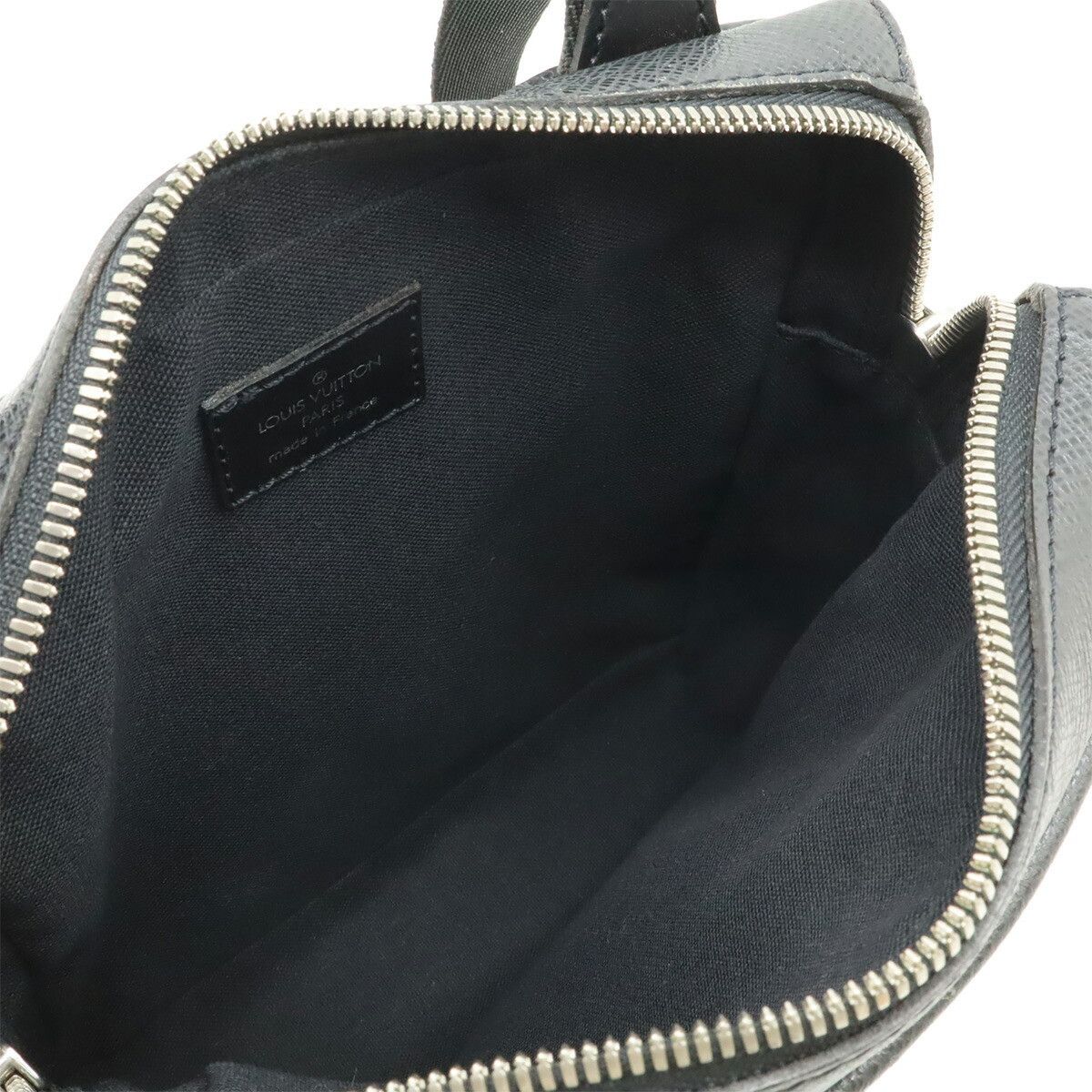 Louis Vuitton Louis Vuitton Louis Vuitton Taiga shoulder bag Textile Shoulder Bag M30902 DUTY FREE for USA Size ONE SIZE - 7 Thumbnail