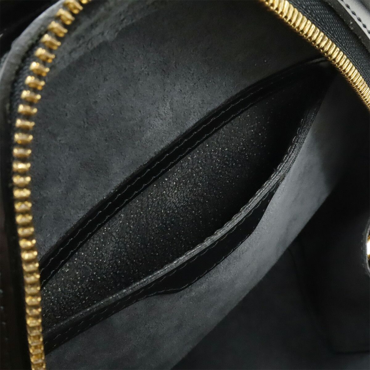Louis Vuitton Louis Vuitton Louis Vuitton Epi 2way backpack Leather Backpack M52232 DUTY FREE for USA Size ONE SIZE - 5 Thumbnail
