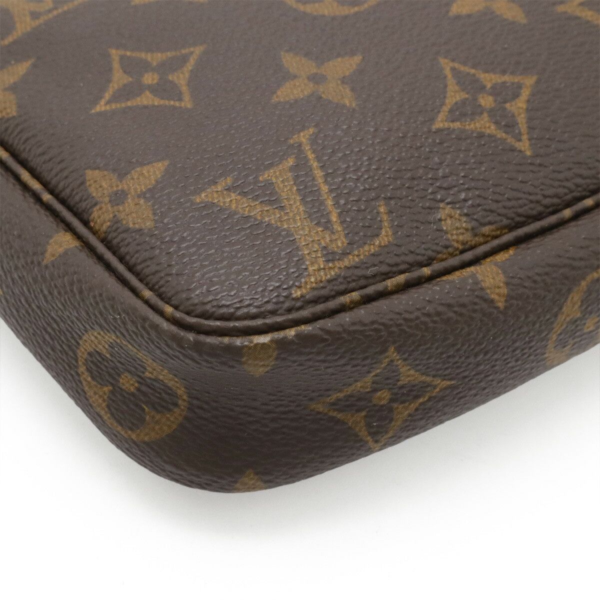 Louis Vuitton Louis Vuitton Louis Vuitton Pochette Accessoires Monogram shoulder bag Textile Shoulder Bag M51980 DUTY FREE for USA Size ONE SIZE - 3 Thumbnail