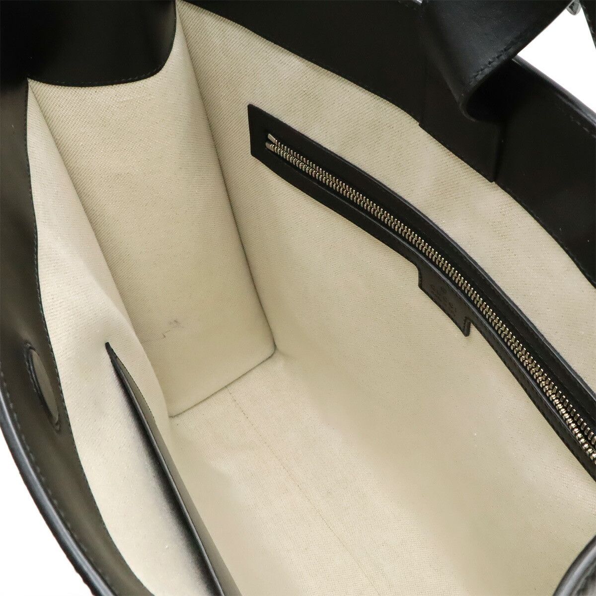 Gucci Gucci Gucci GG Embossed Leather Tote Bag Leather Tote Bag 700421 DUTY FREE for USA Size ONE SIZE - 6 Thumbnail