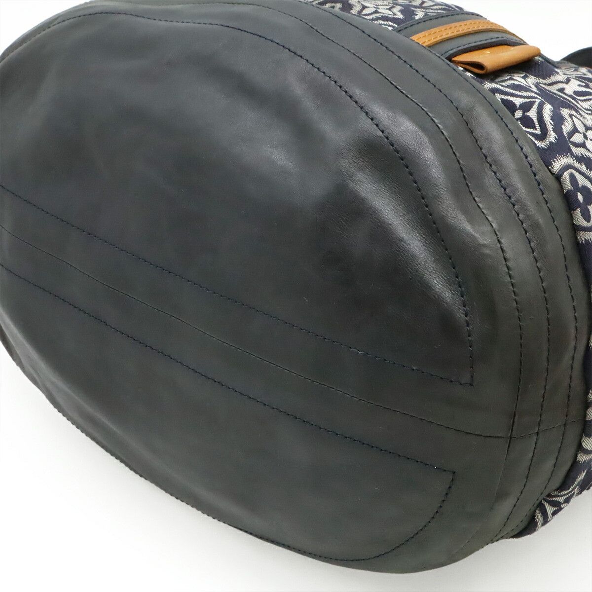 Louis Vuitton Louis Vuitton Louis Vuitton Aviator Nylon Tote Bag 2way Shoulder Bag Limited Textile Tote Bag M40383 DUTY FREE for USA Size ONE SIZE - 3 Thumbnail