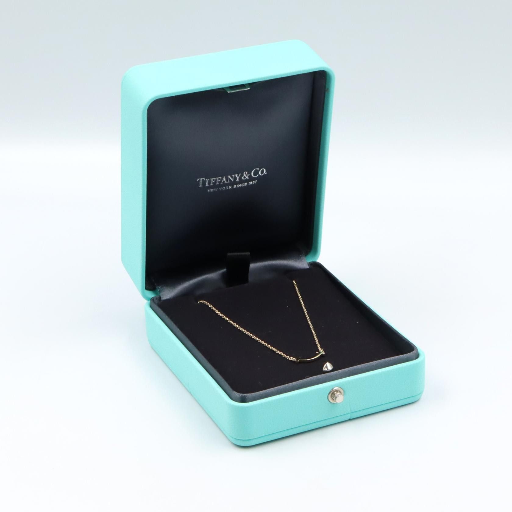Tiffany & Co. Tiffany & Co. Tiffany & Co. T Smile Mini Au750 Necklace Precious Metal Necklace DUTY FREE for USA Size ONE SIZE - 6 Thumbnail