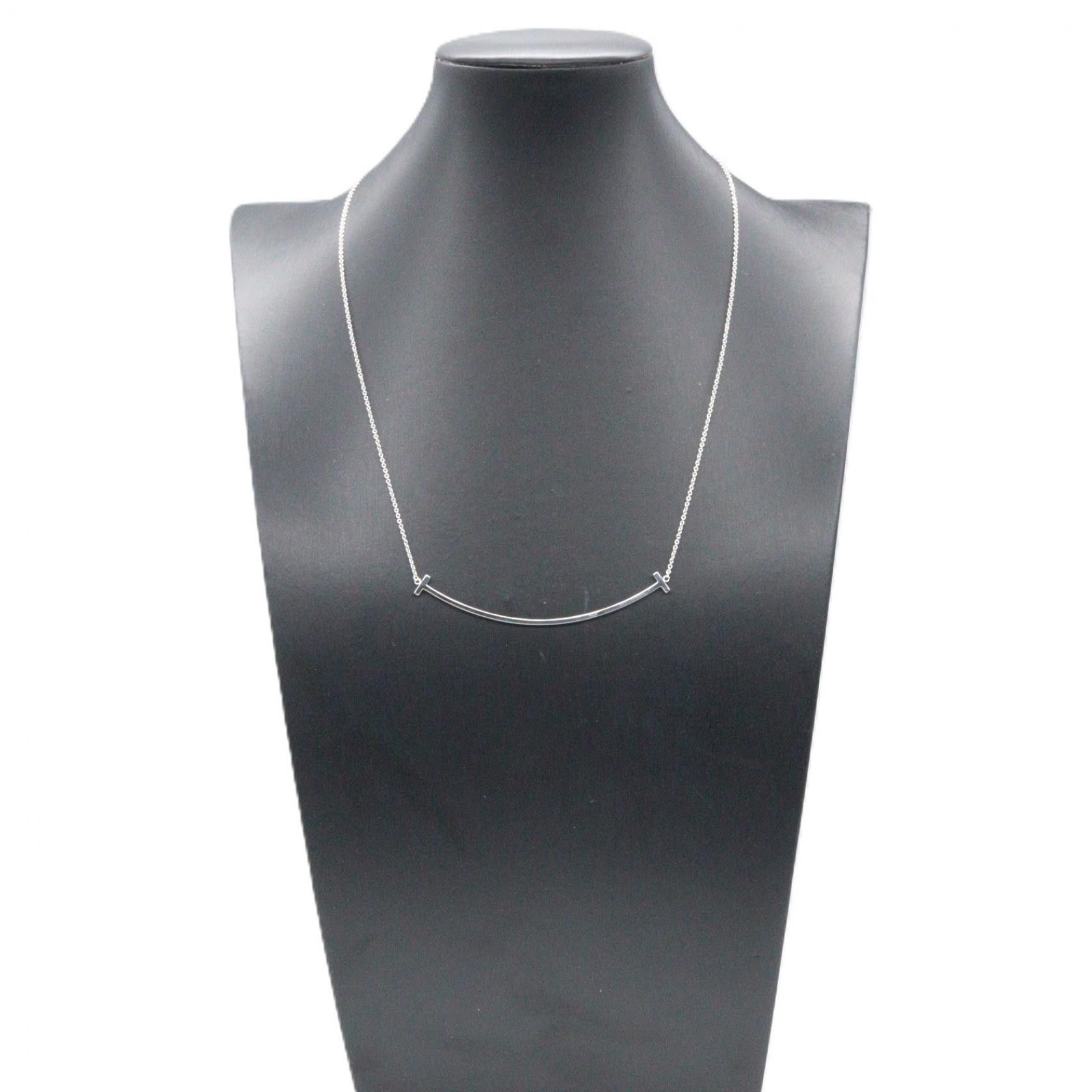 Tiffany & Co. Tiffany & Co. Tiffany & Co. T Smile Large Au750 Necklace Precious Metal Necklace DUTY FREE for USA Size ONE SIZE - 6 Thumbnail