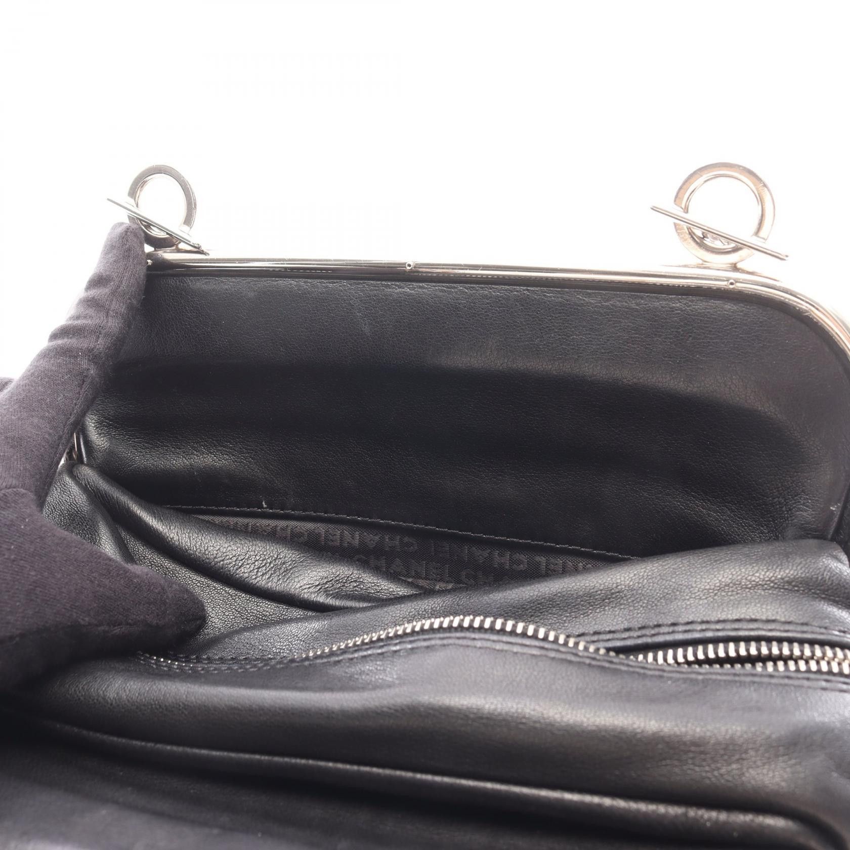Chanel Chanel Chanel Matelasse Lambskin Handbag Leather Handbag DUTY FREE for USA Size ONE SIZE - 6 Thumbnail