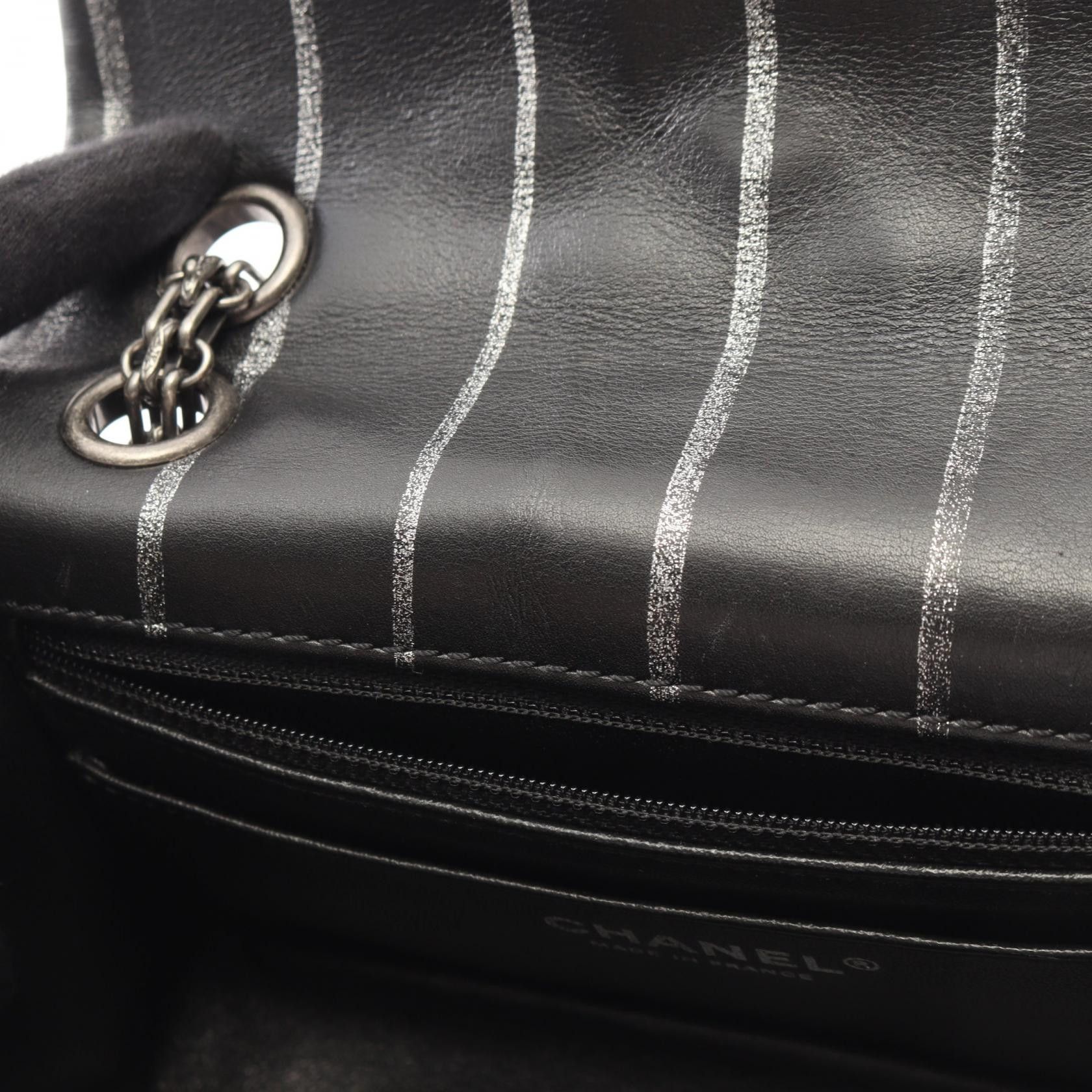 Chanel Chanel Chanel 2.55 Mini Matelasse Lambskin Shoulder Bag Leather Shoulder Bag DUTY FREE for USA Size ONE SIZE - 6 Thumbnail