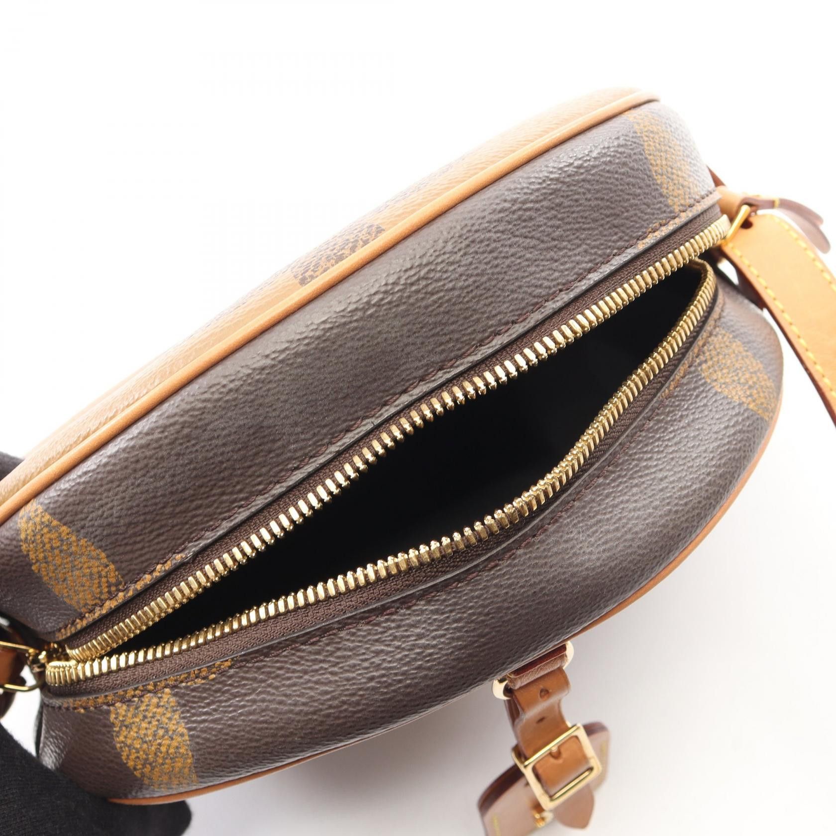 Louis Vuitton Louis Vuitton Louis Vuitton Boite Chapeau Souple Monogram Giant Reverse shoulder bag Textile Shoulder Bag M44604 DUTY FREE for USA Size ONE SIZE - 8 Thumbnail