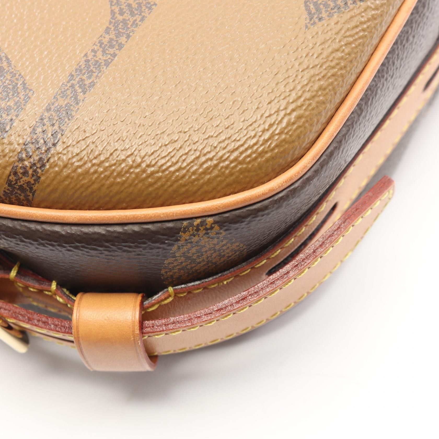 Louis Vuitton Louis Vuitton Louis Vuitton Boite Chapeau Souple Monogram Giant Reverse shoulder bag Textile Shoulder Bag M44604 DUTY FREE for USA Size ONE SIZE - 6 Thumbnail
