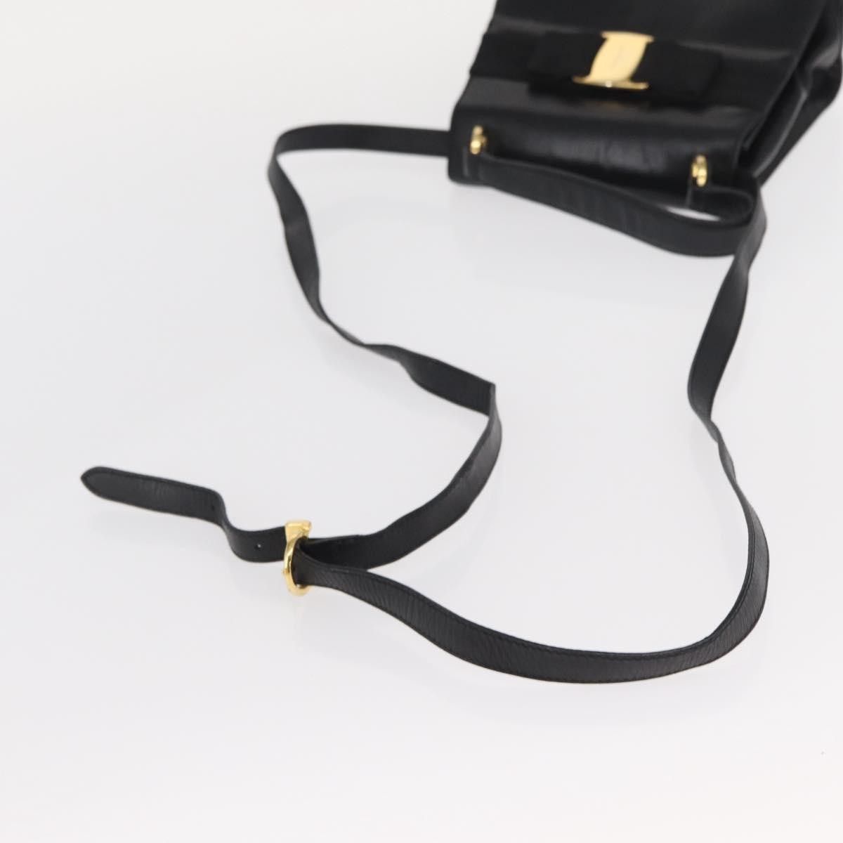 Salvatore Ferragamo Salvatore Ferragamo Vintage Vara Bow Top Handle Leather Size ONE SIZE - 7 Thumbnail