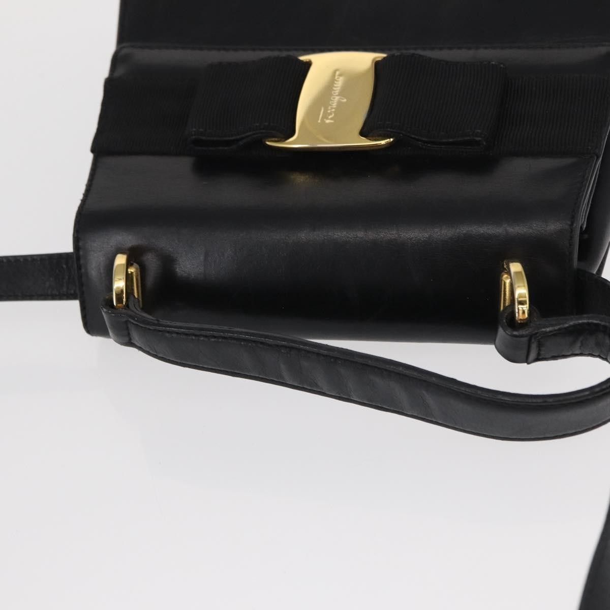 Salvatore Ferragamo Salvatore Ferragamo Vintage Vara Bow Top Handle Leather Size ONE SIZE - 15 Thumbnail