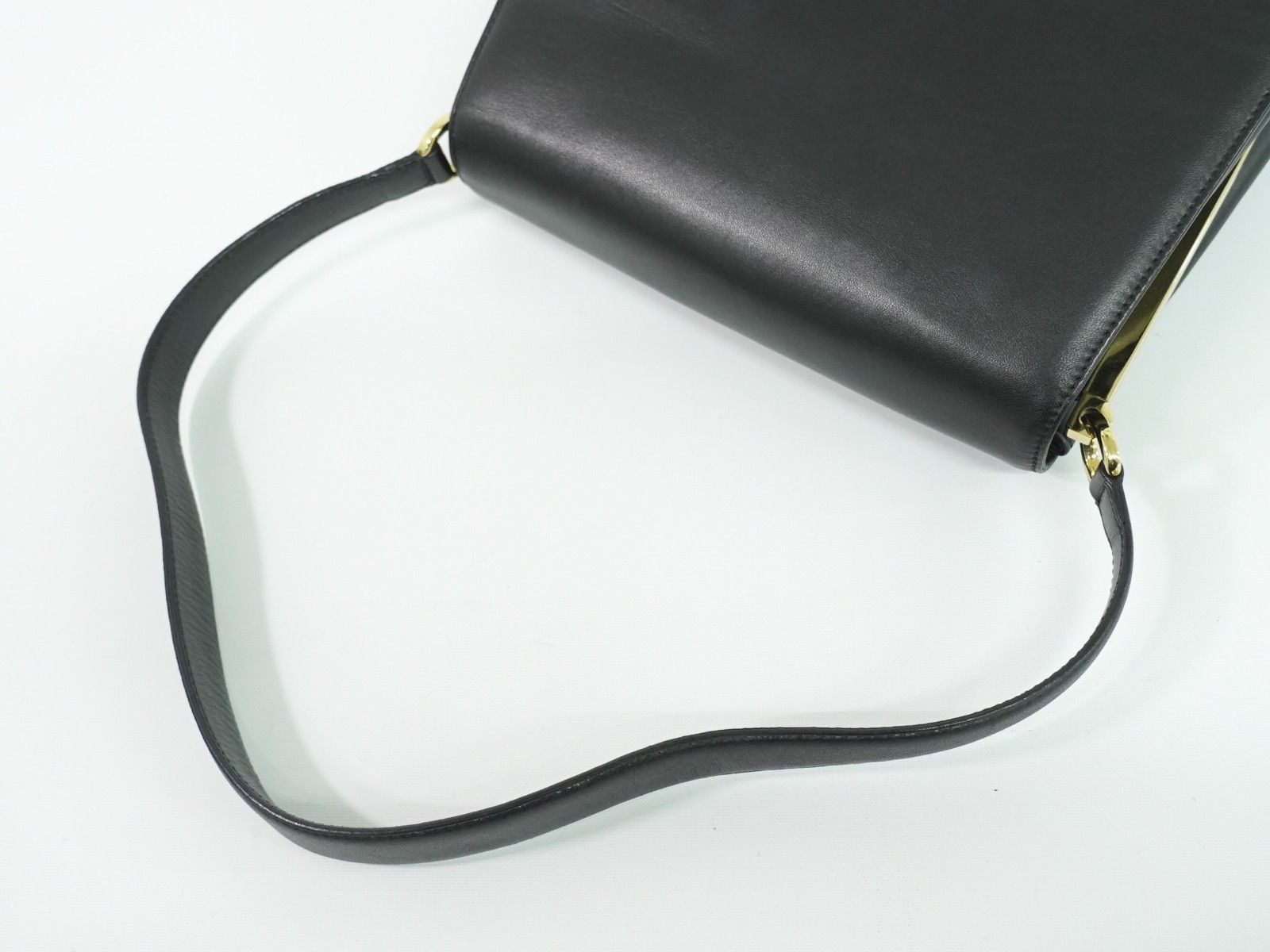 Salvatore Ferragamo Salvatore Ferragamo Vintage Leather Size ONE SIZE - 5 Thumbnail