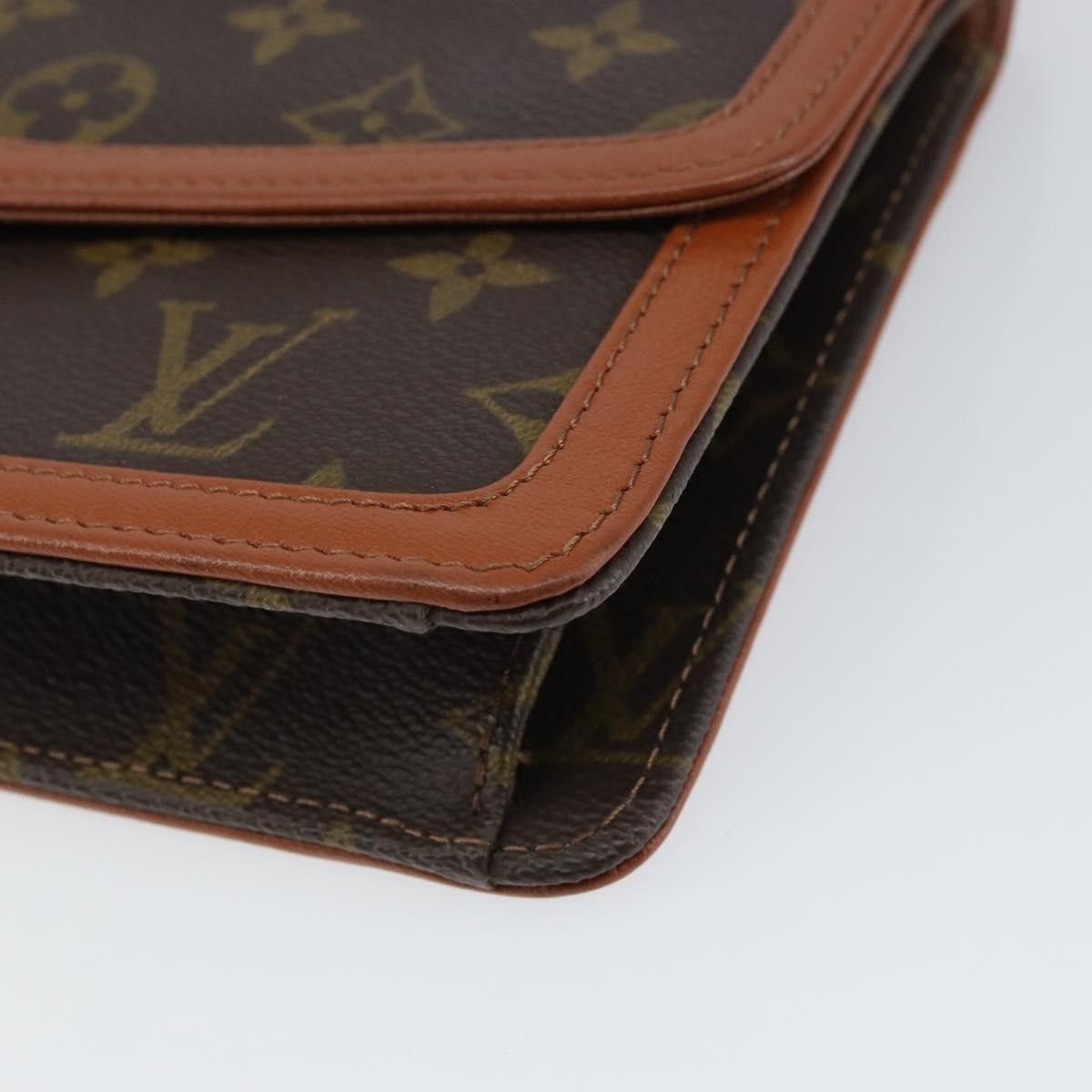 Louis Vuitton Louis Vuitton Dame Pochette Monogram Canvas Size ONE SIZE - 8 Thumbnail