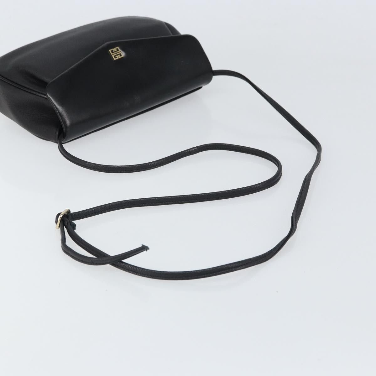 Givenchy Givenchy Vintage 4G shoulder bag Leather Size ONE SIZE - 7 Thumbnail