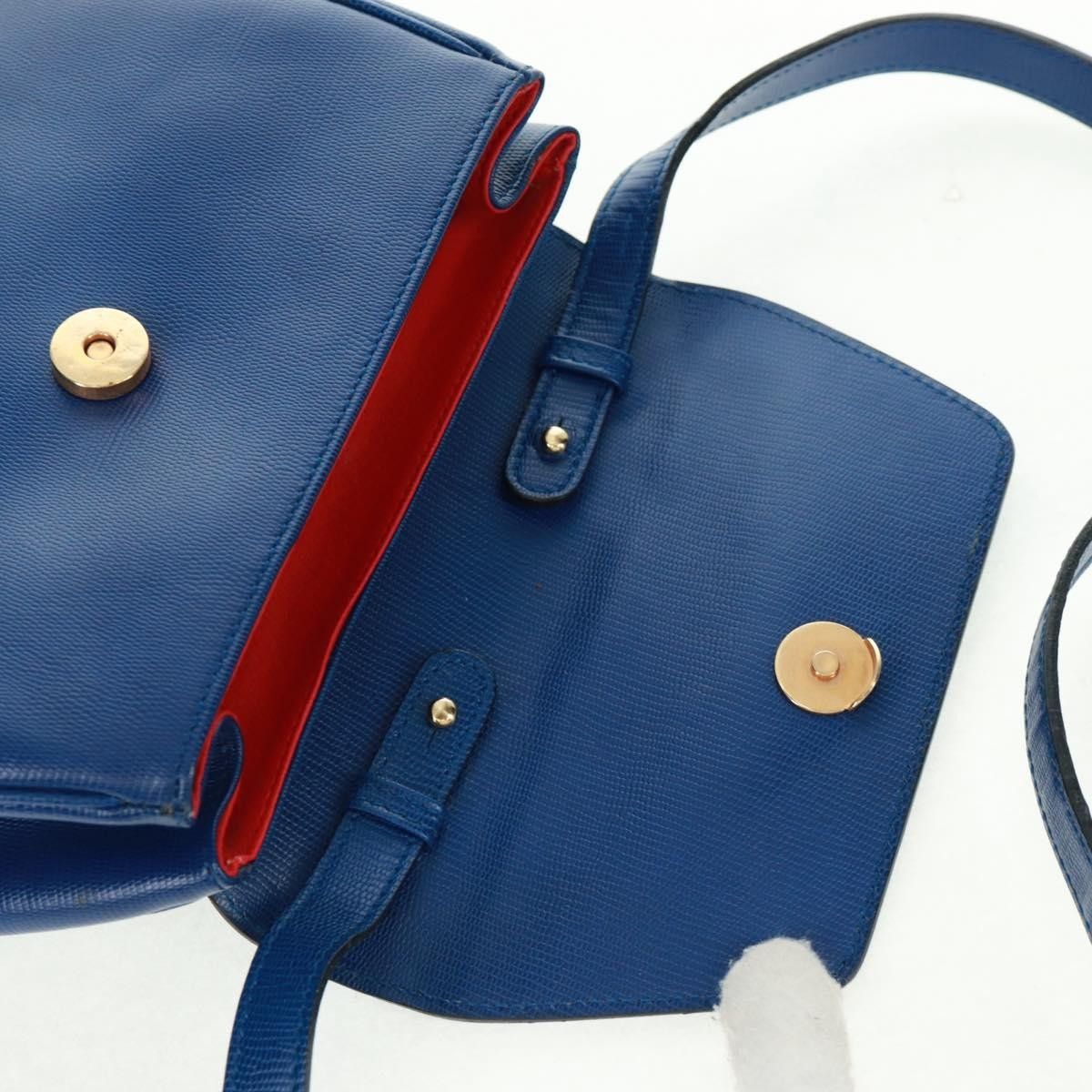 Celine Celine Vintage Circle Logo Crossbody Bag Leather Size ONE SIZE - 20 Thumbnail