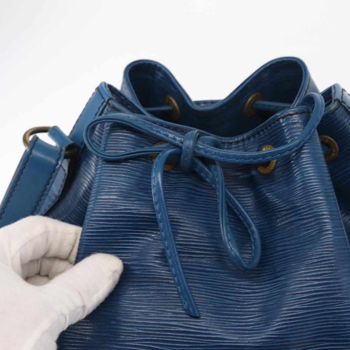 Louis Vuitton Louis Vuitton Noe Epi Leather Size ONE SIZE - 18 Thumbnail