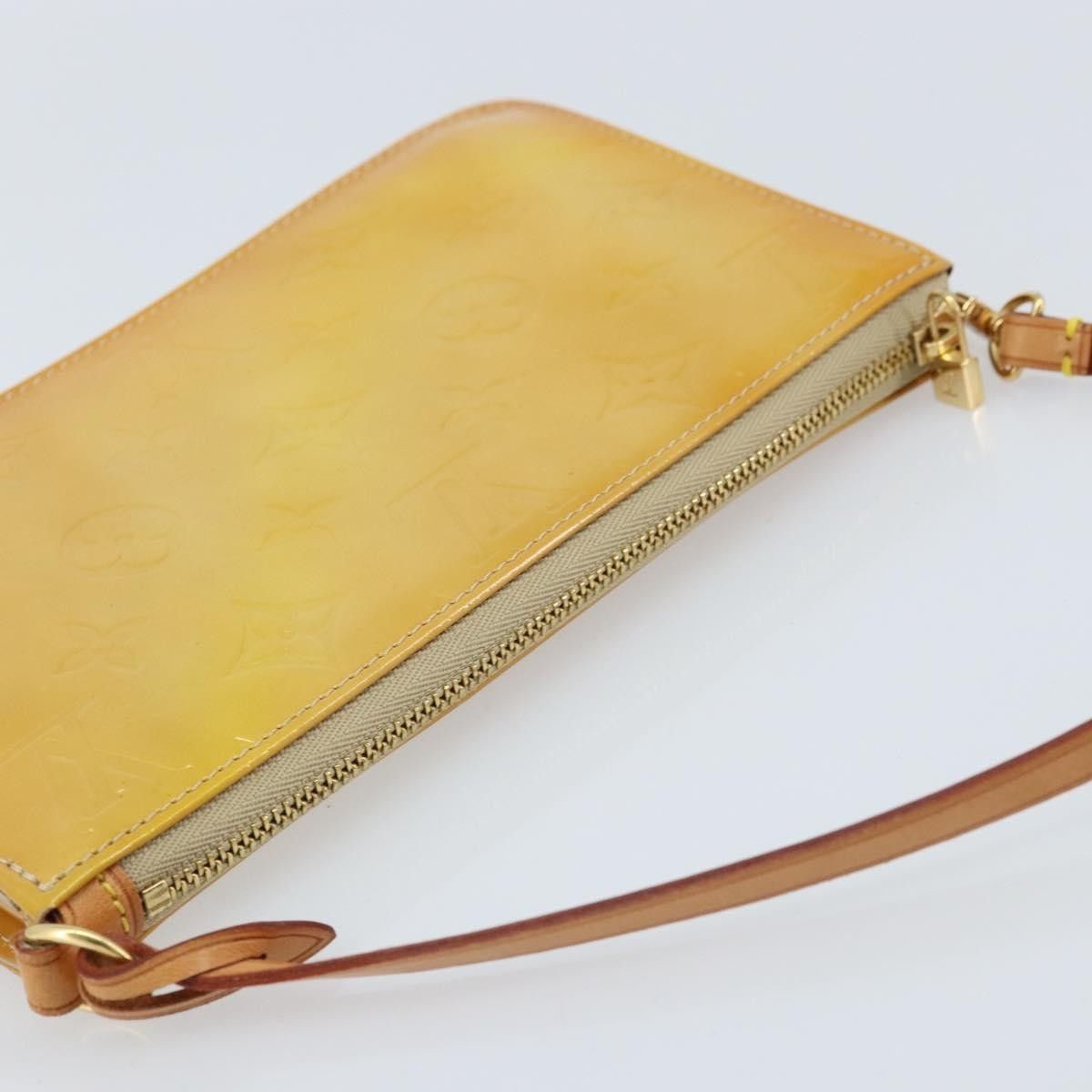 Louis Vuitton Louis Vuitton Lexington Pochette Patent Leather Size ONE SIZE - 17 Thumbnail