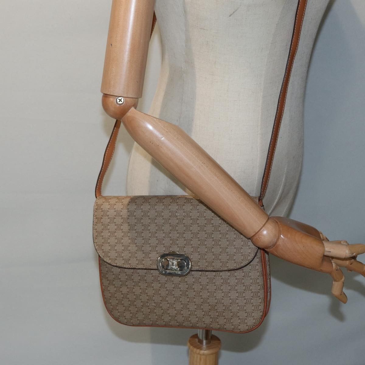 Celine Celine Vintage Macadam Shoulder Bag Canvas and Leather Size ONE SIZE - 13 Thumbnail