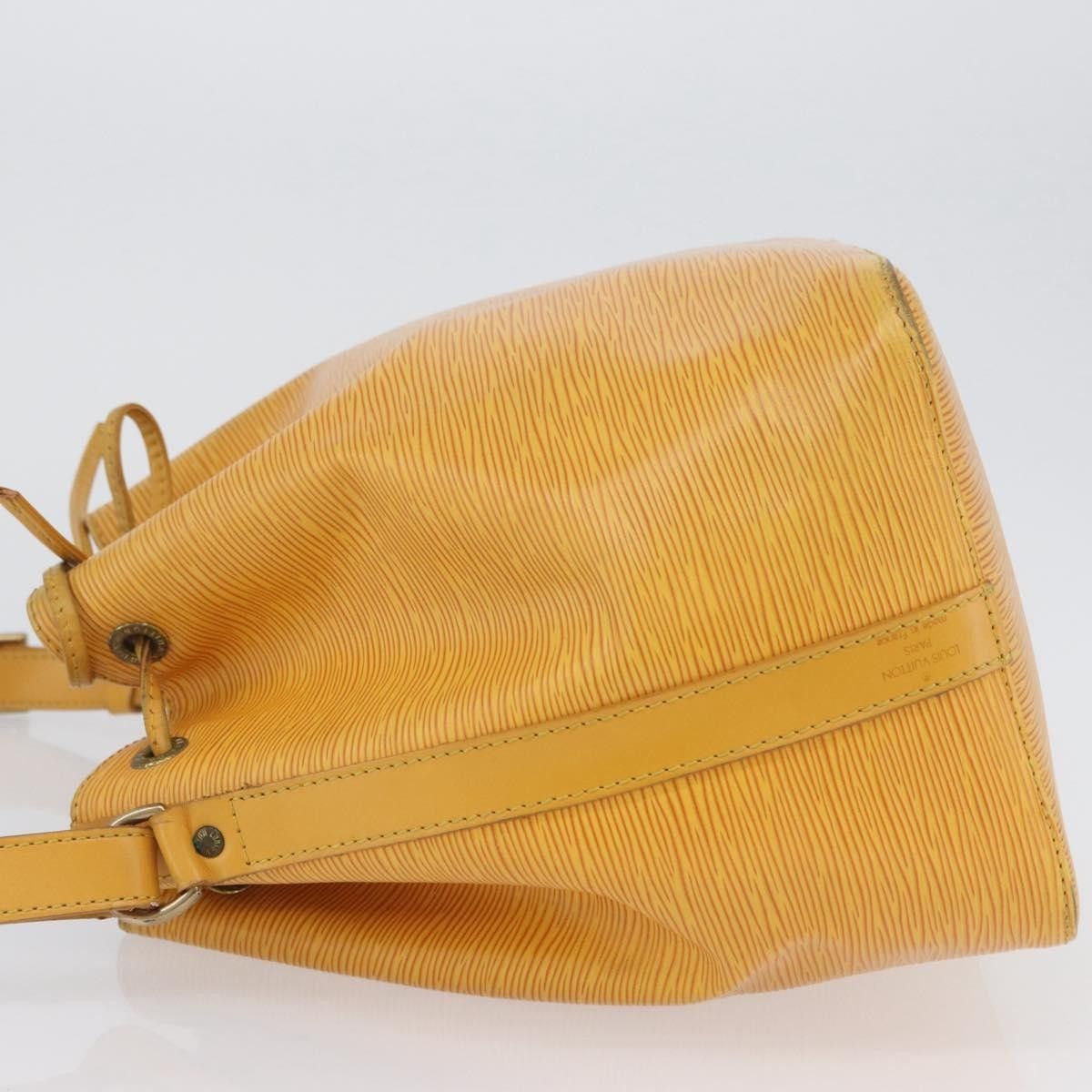 Louis Vuitton Louis Vuitton Petit Noe Epi Leather Size ONE SIZE - 4 Thumbnail