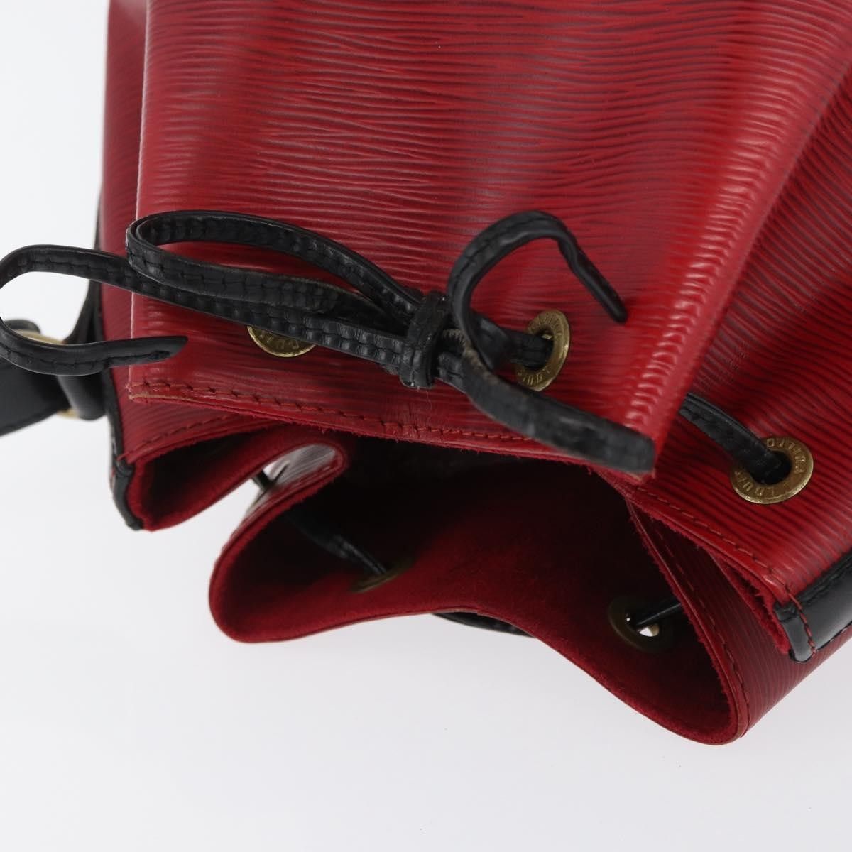 Louis Vuitton Louis Vuitton Petit Noe Epi Leather Size ONE SIZE - 17 Thumbnail