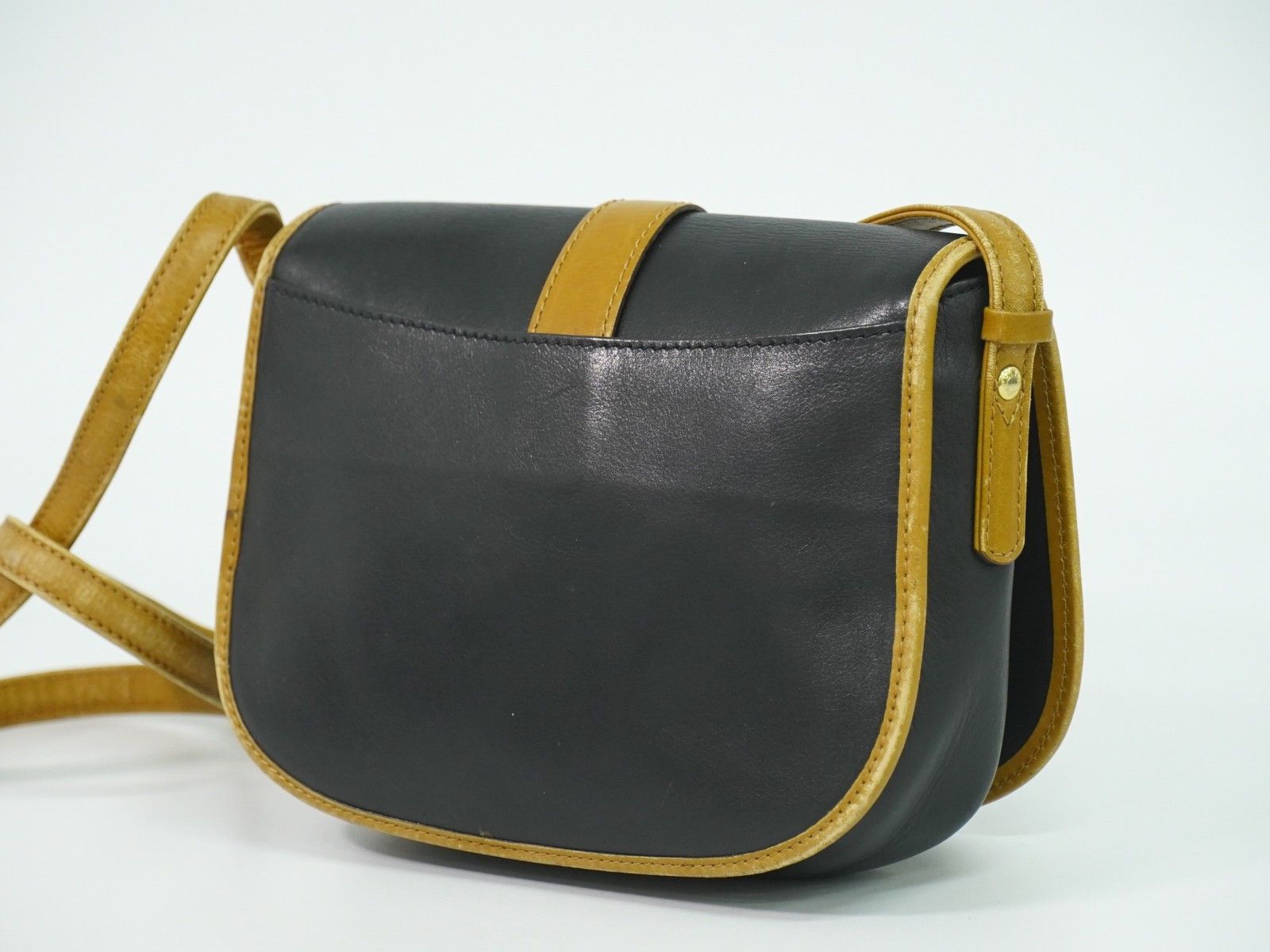Celine Celine Vintage Shoulder Bag Leather Size ONE SIZE - 2 Thumbnail